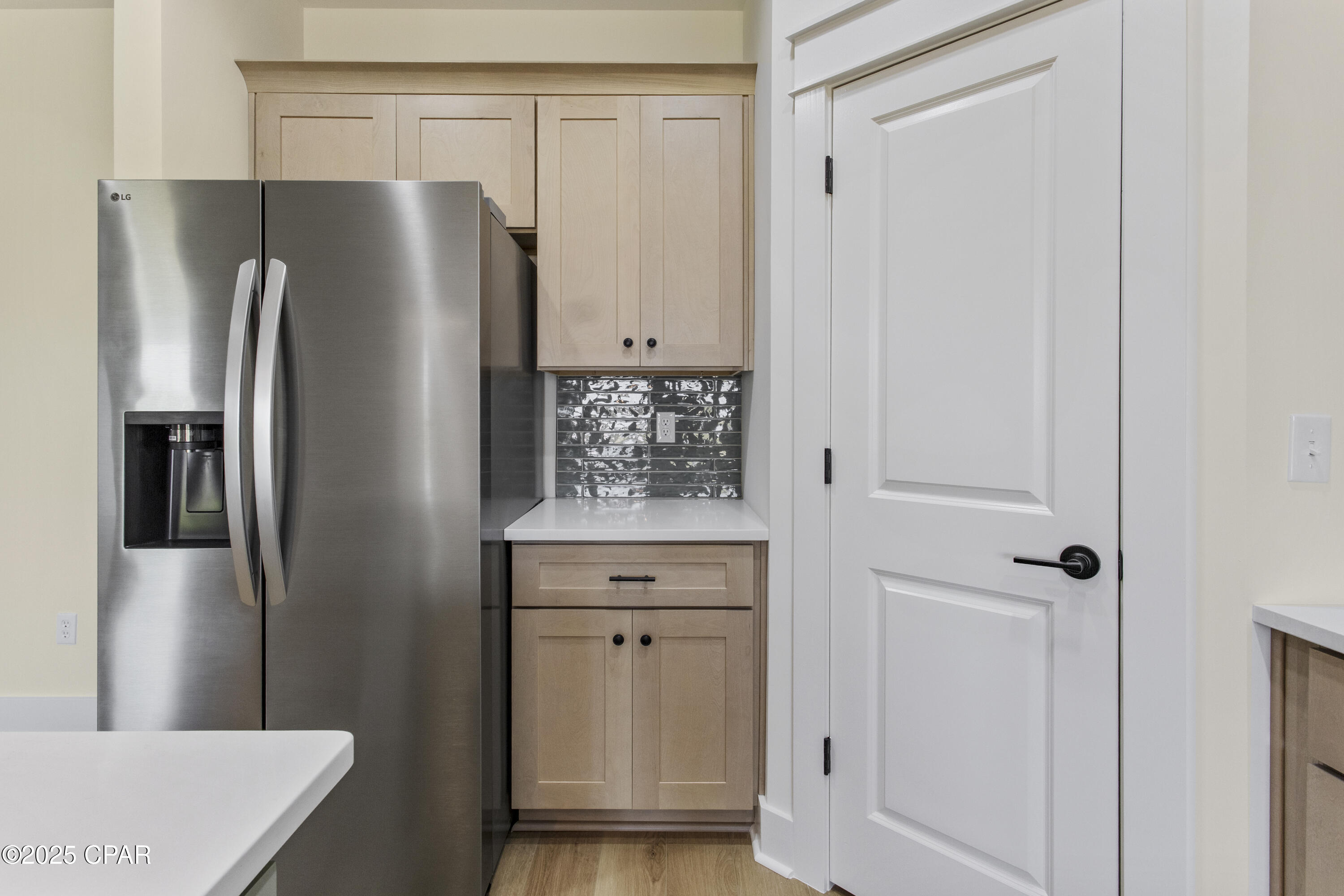 Image 9 For 3813 Red Deer Circle