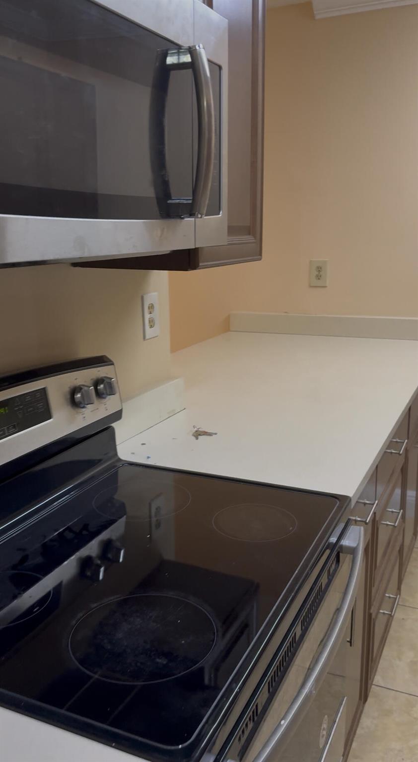 Presidential Golfview Con