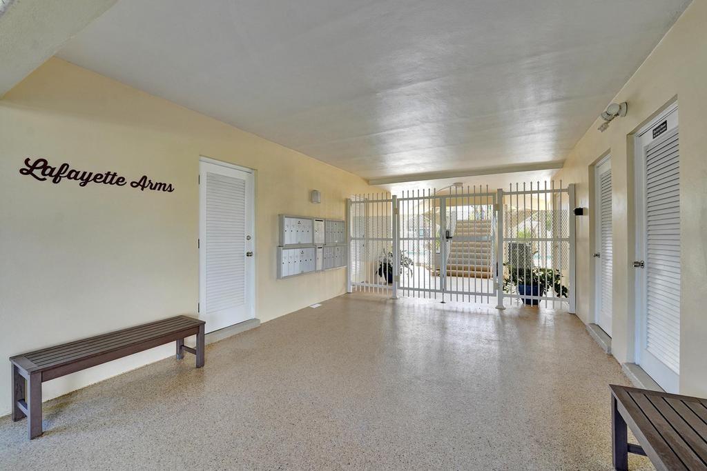 Homes for sale in Fort Lauderdale, FL | 2866 Ne 30th St #9, Fort Lauderdale, FL 33306 | MLS# F10532671