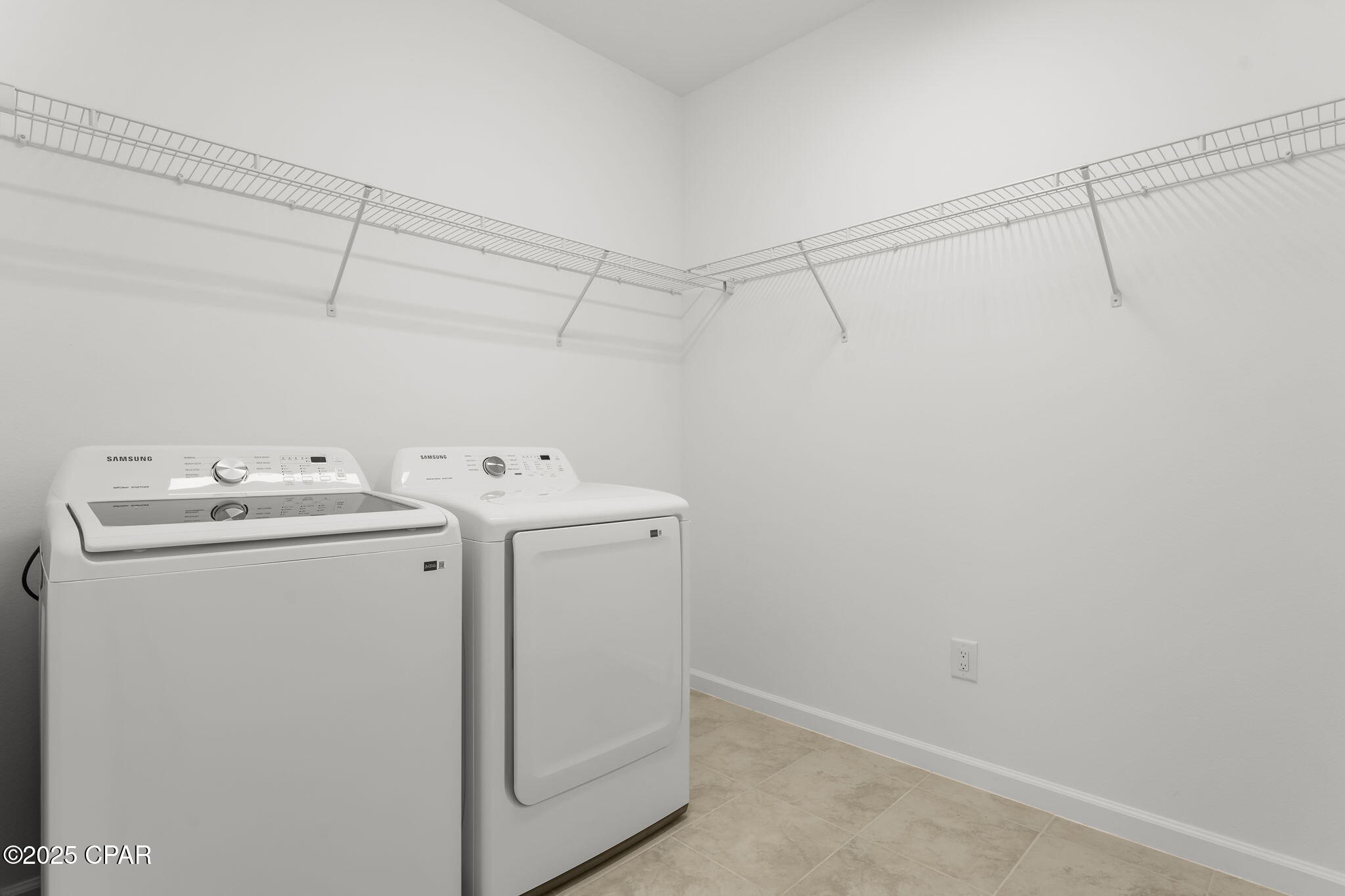 Image 12 For 8414 Hang Loose Court