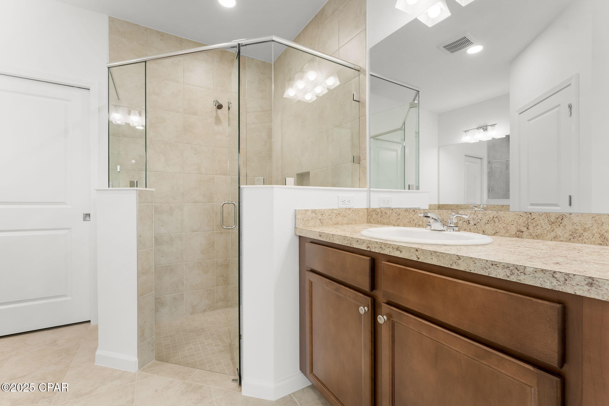 Image 8 For 8414 Hang Loose Court