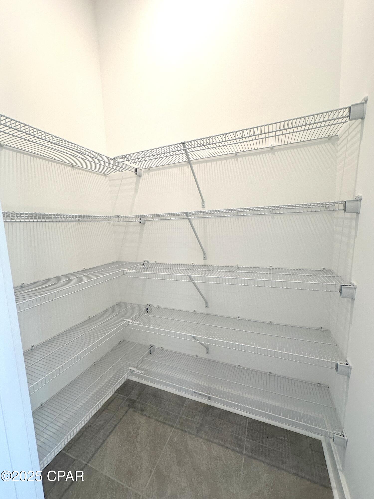 Image 7 For 959 Camp Fire Circle