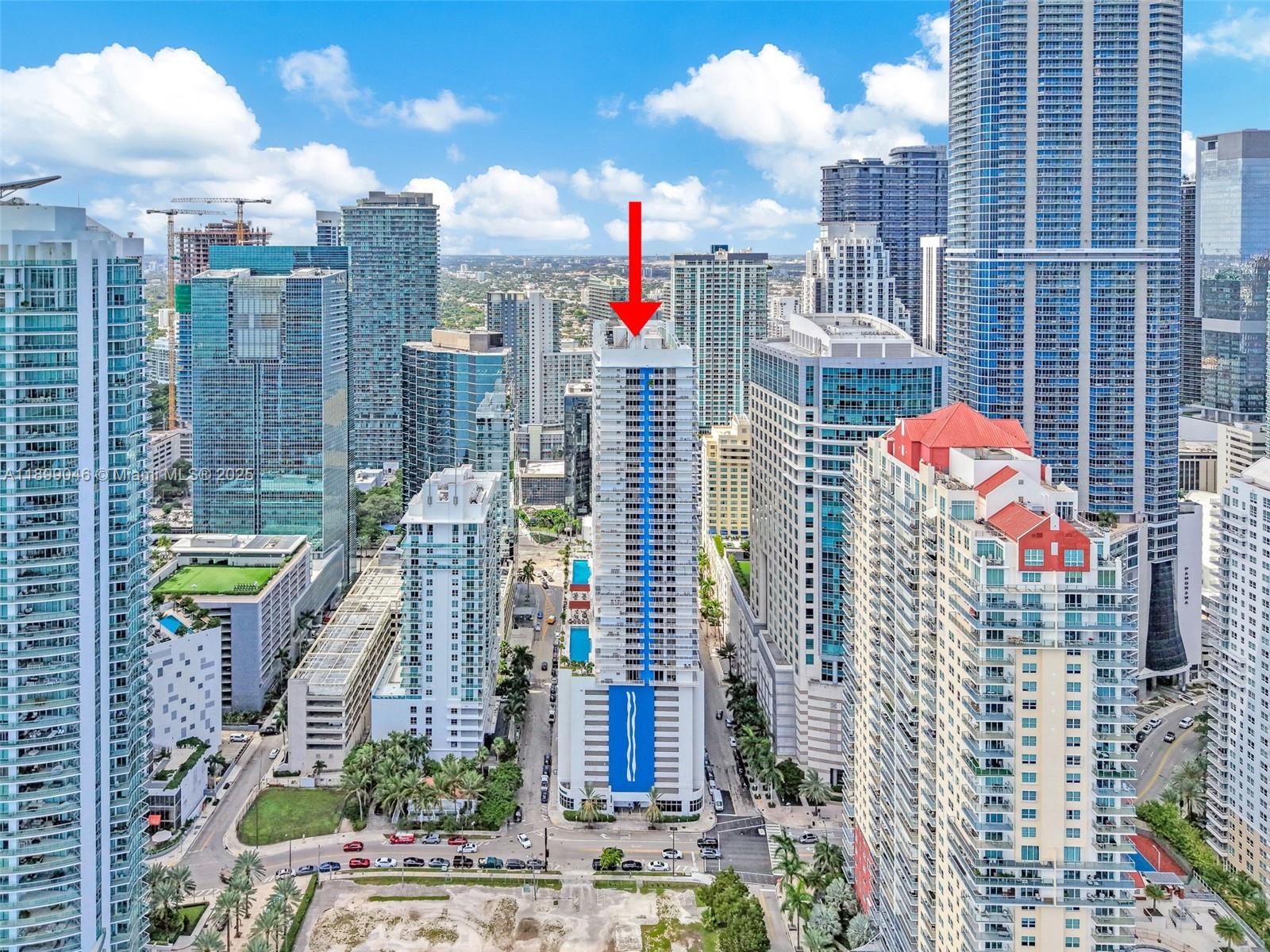 Apartamento à Venda em Miami, FL