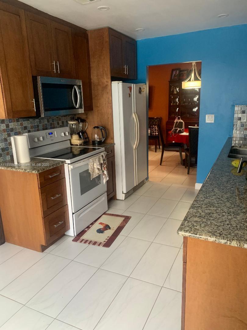 Homes for sale in Lauderdale Lakes, FL | 4249 Nw 50th Ter, Lauderdale Lakes, FL 33319 | MLS# A11898606