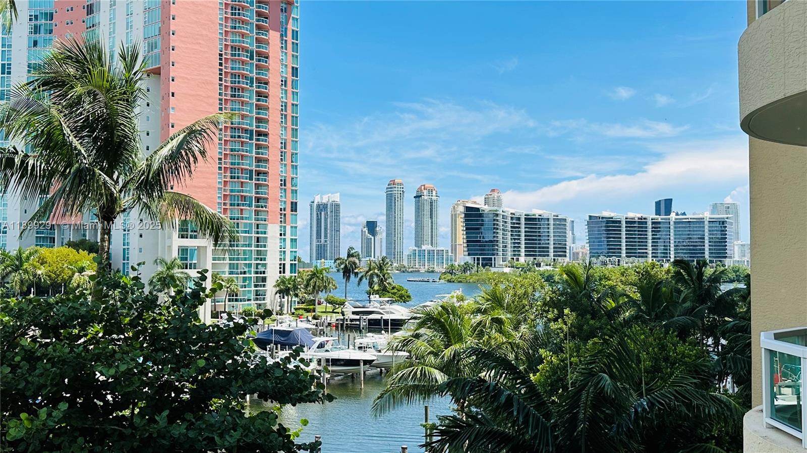 Aventura Marina Condo Num