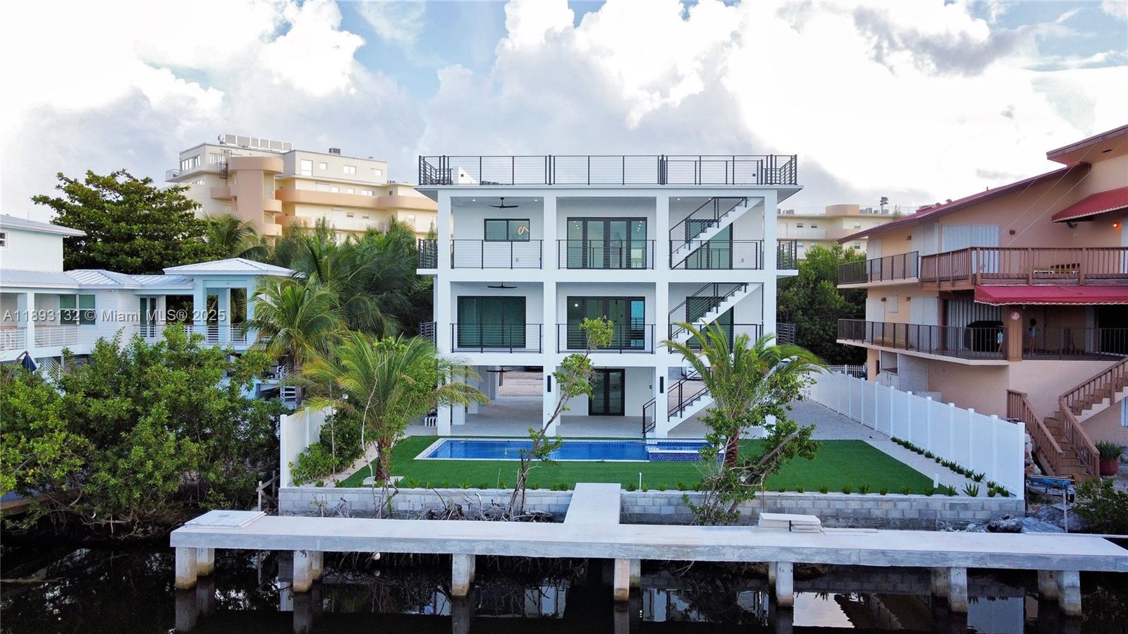 Homes for sale in Tavernier, FL | 191 Fontaine Dr, Tavernier, FL 33070 | MLS# A11893132