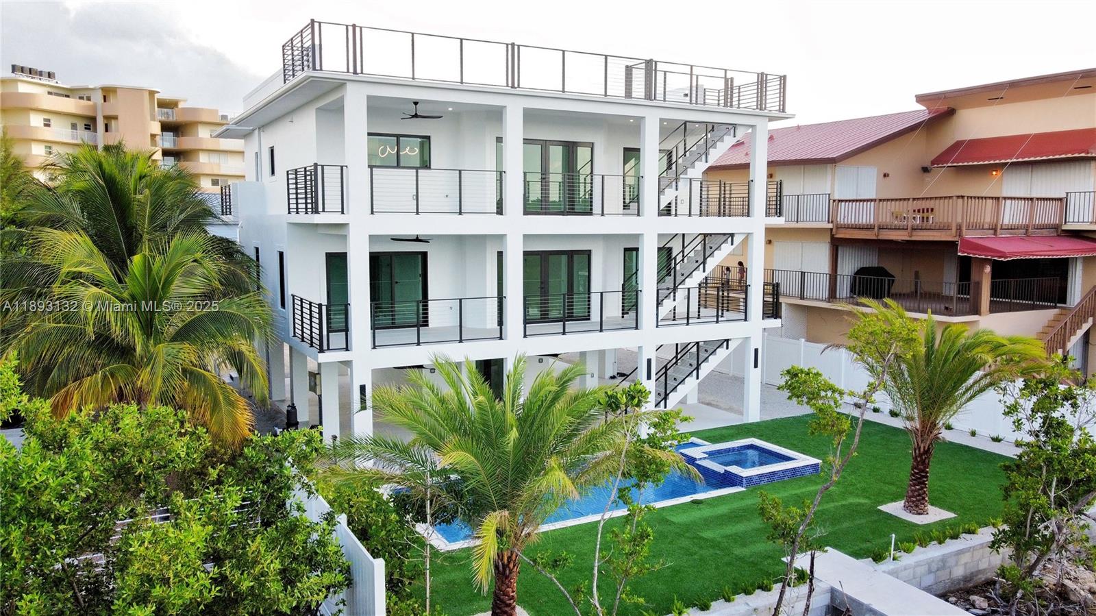 Homes for sale in Tavernier, FL | 191 Fontaine Dr, Tavernier, FL 33070 | MLS# A11893132