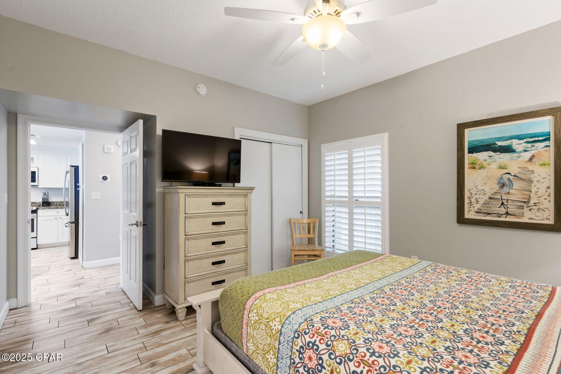 Image 16 For 9450 Thomas Drive 1704bb