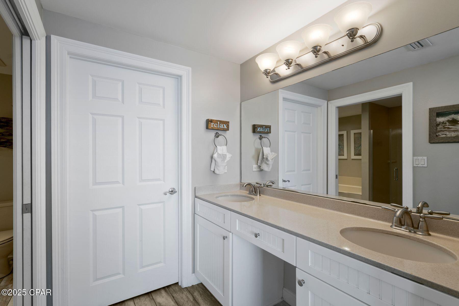 Image 4 For 9450 Thomas Drive 1704bb