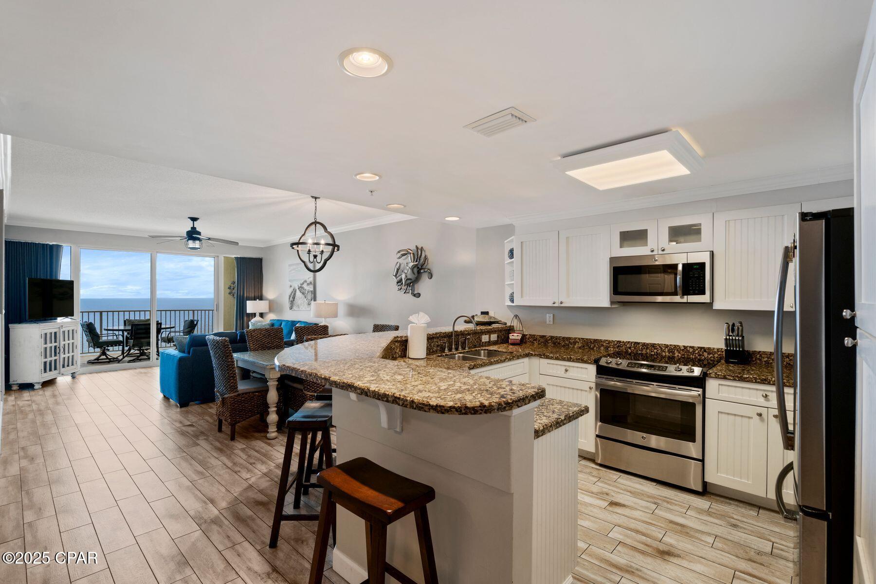 Image 8 For 9450 Thomas Drive 1704bb