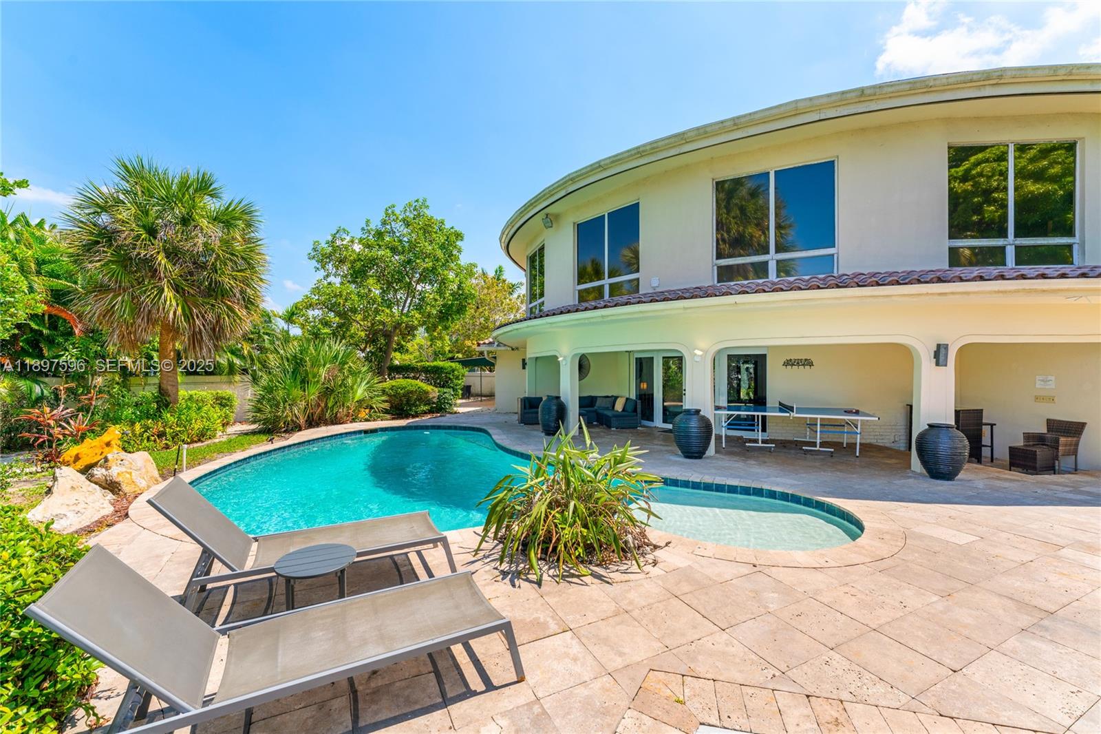 Middle River Estates