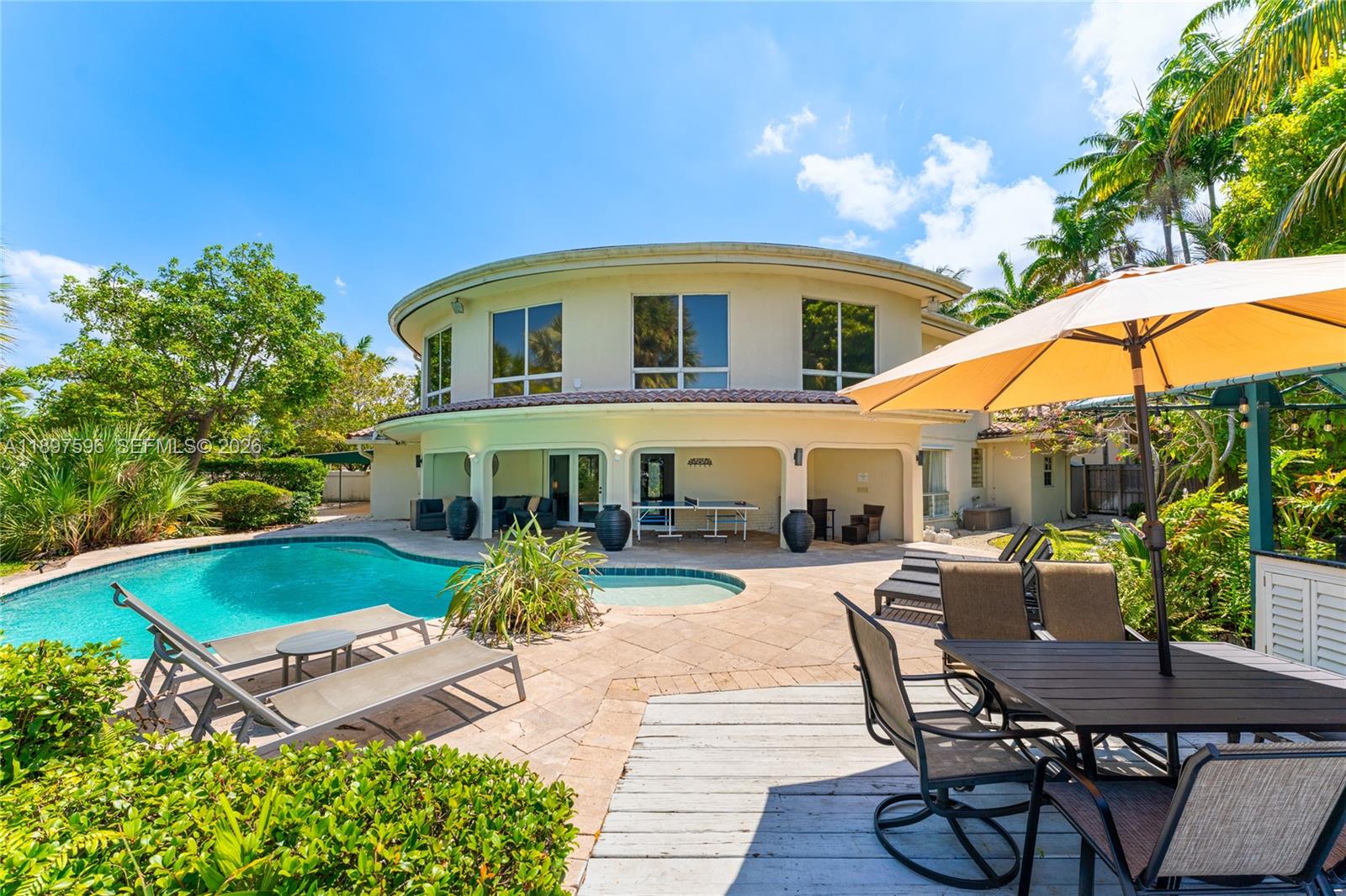 Middle River Estates
