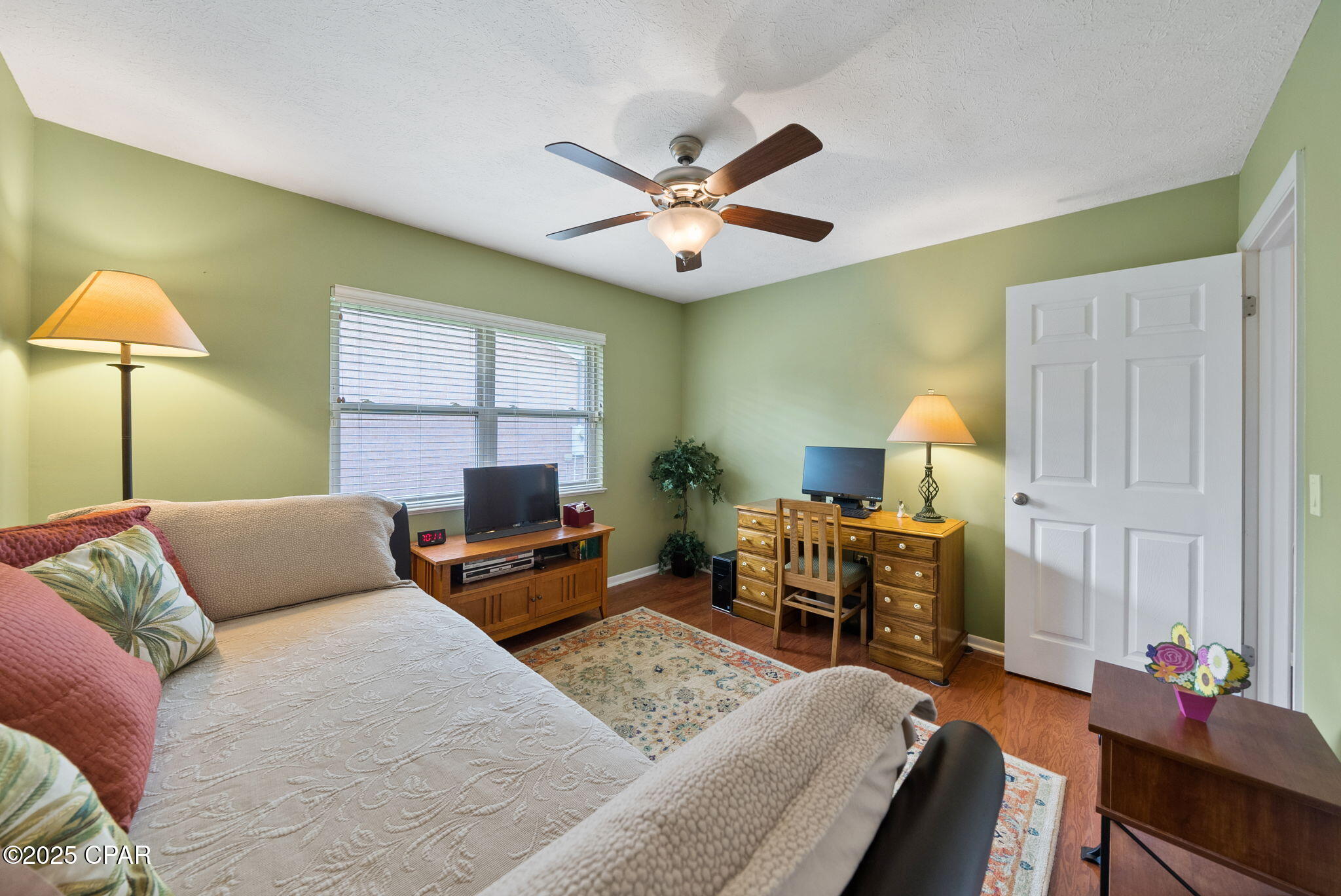 Image 25 For 2916 Fairmont Drive