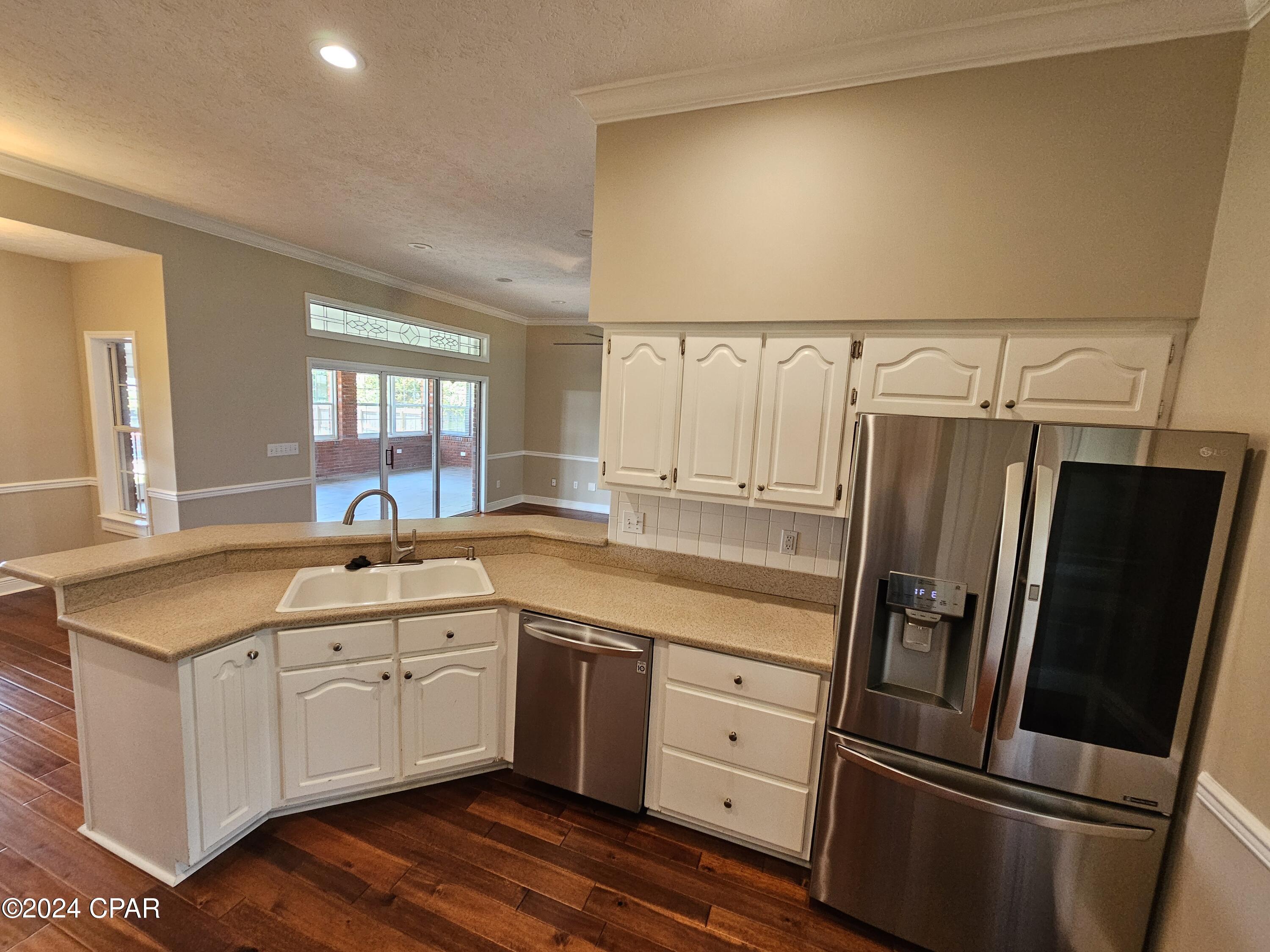 Image 10 For 2103 Coral Drive