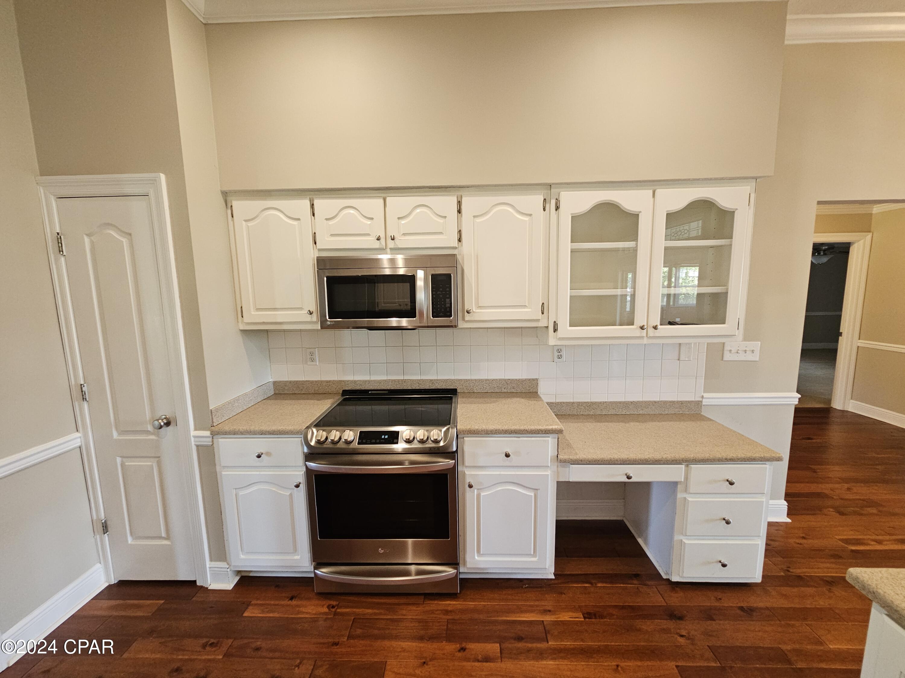 Image 11 For 2103 Coral Drive