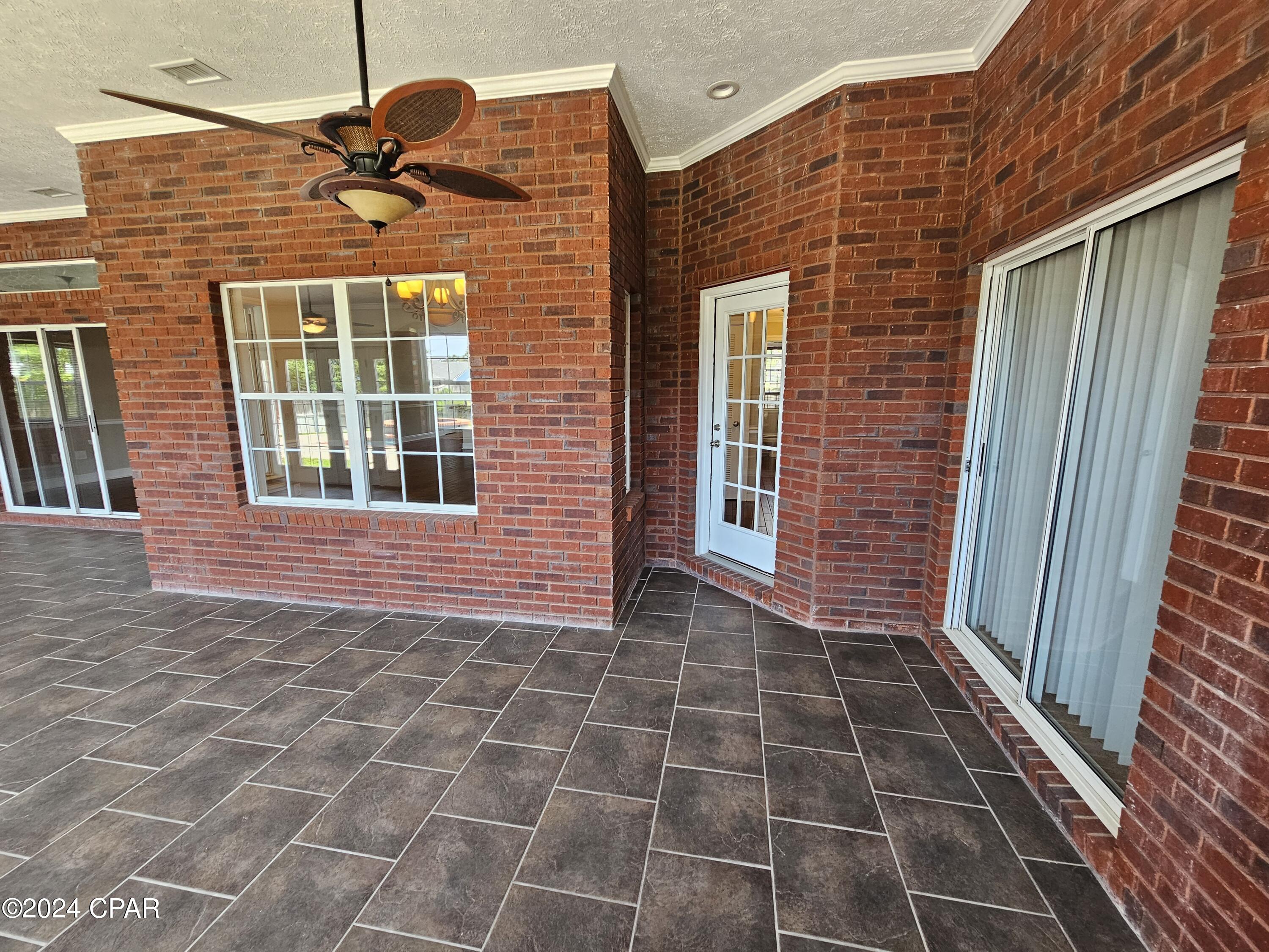 Image 24 For 2103 Coral Drive