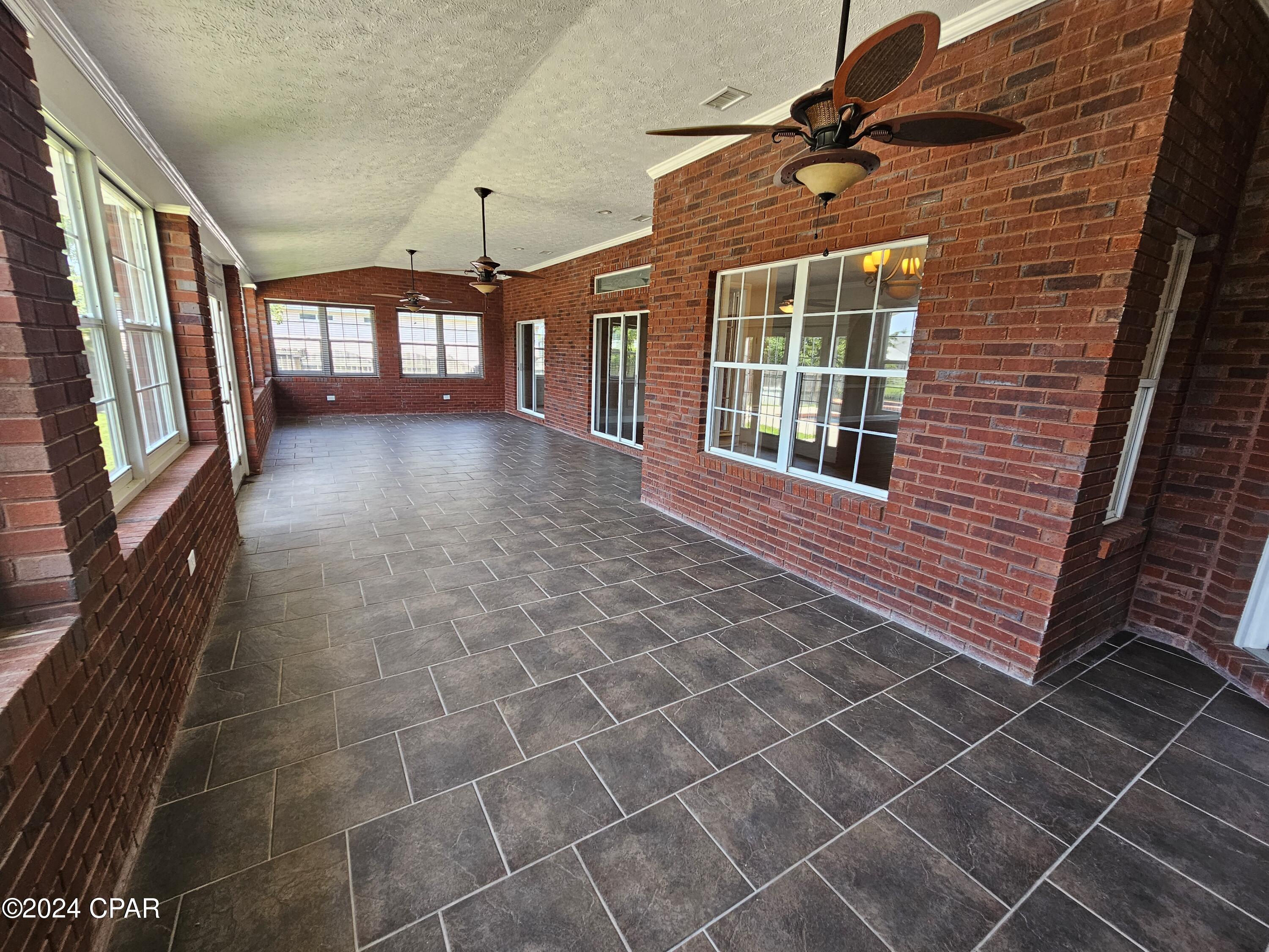 Image 25 For 2103 Coral Drive