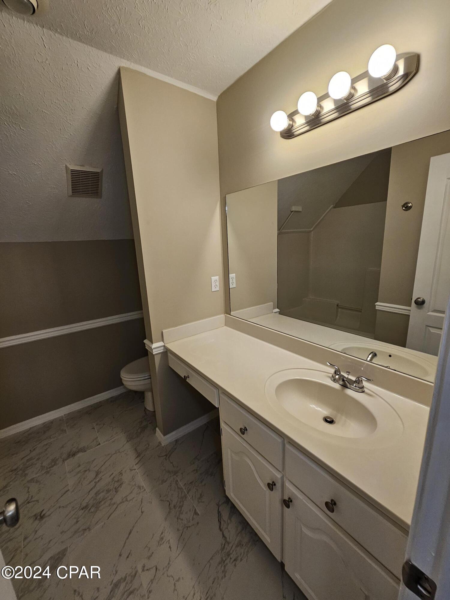 Image 40 For 2103 Coral Drive