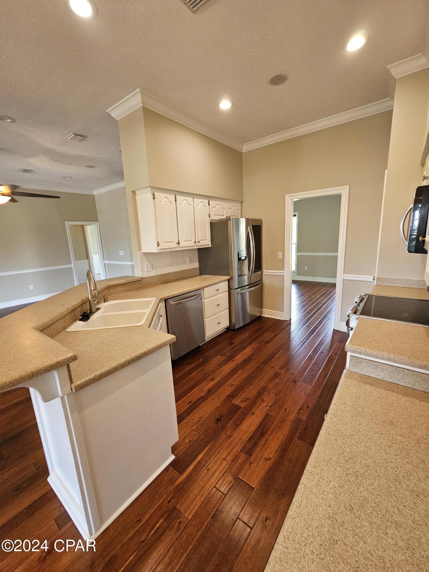 Image 9 For 2103 Coral Drive