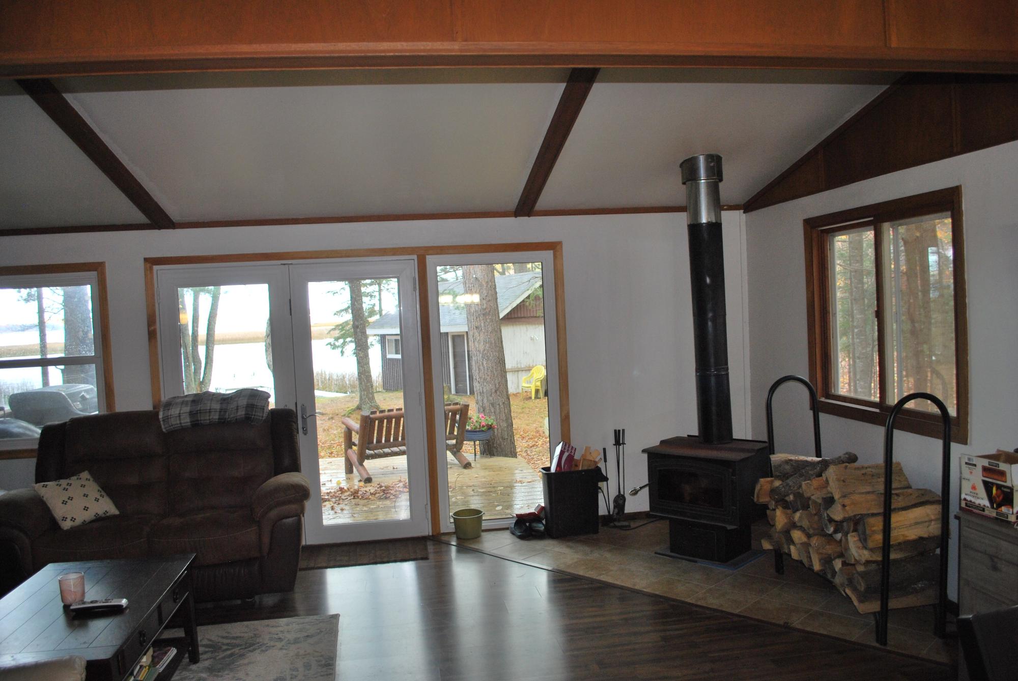 Metonga Lake Property 4399 Lakeview St E Photo 11