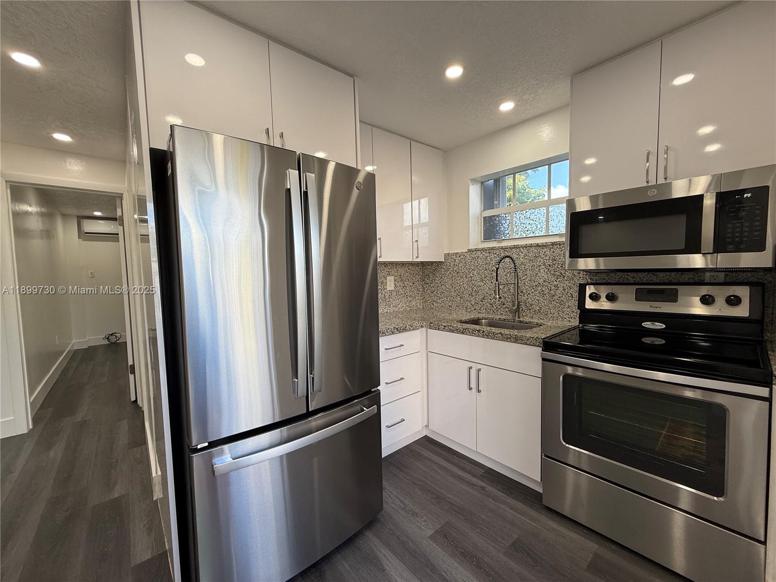 Twelfth St Manors 1St Add