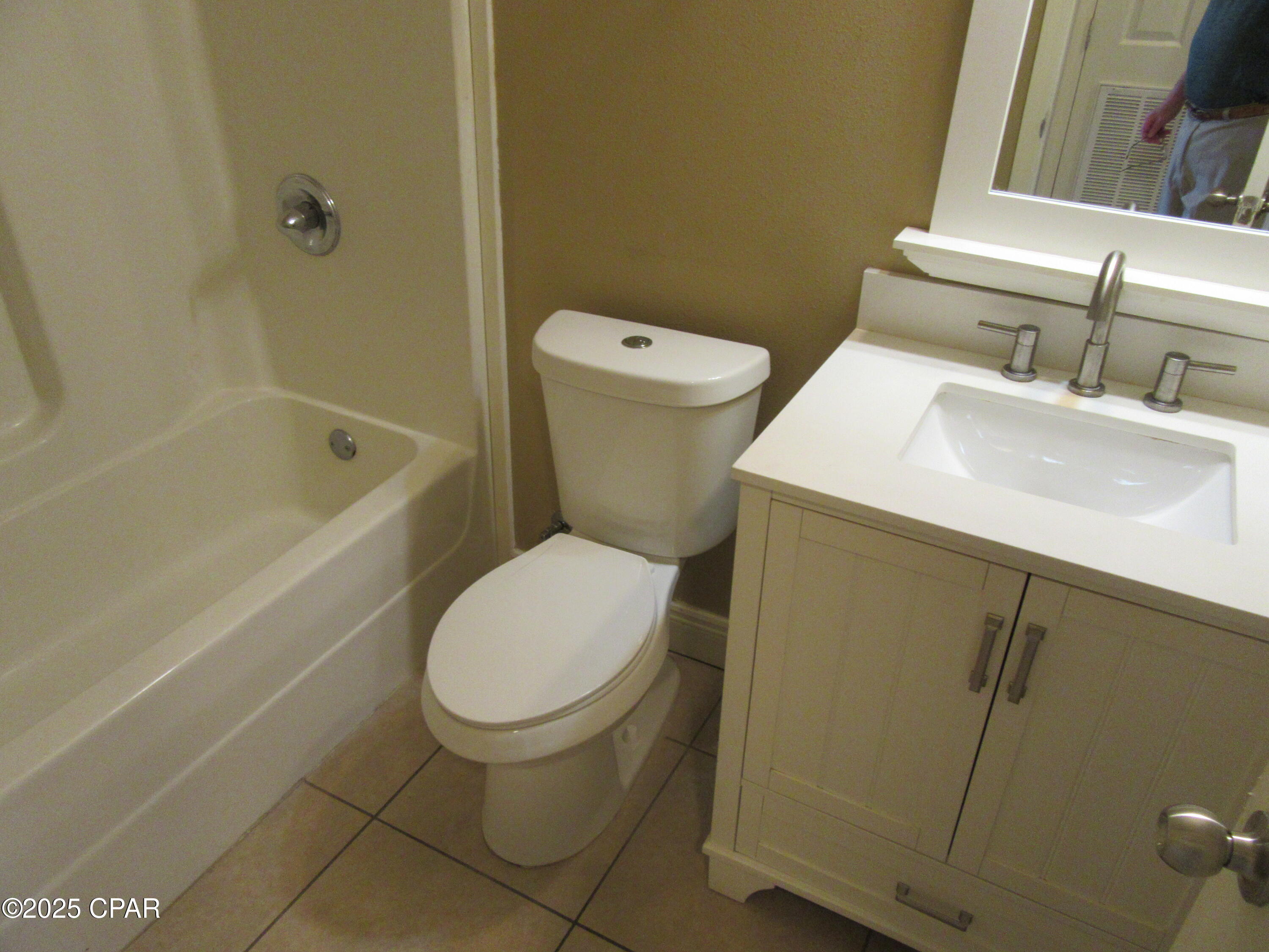 Image 11 For 1410 New York Avenue #c