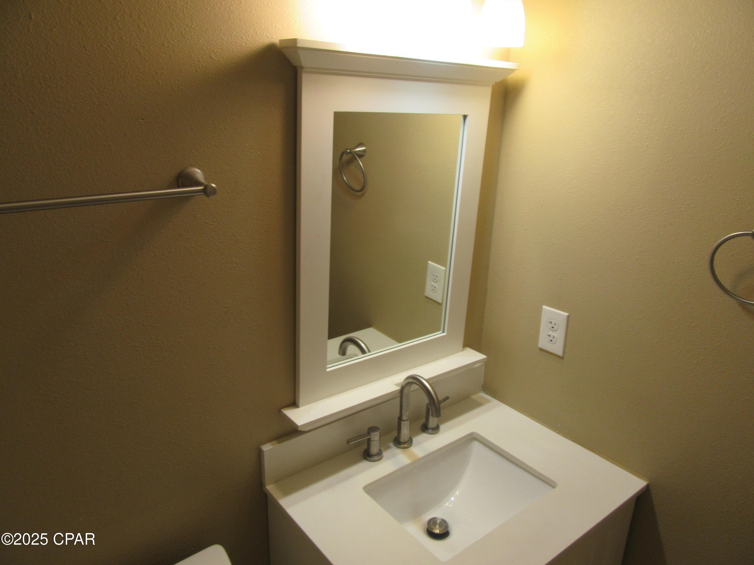 Image 13 For 1410 New York Avenue #c