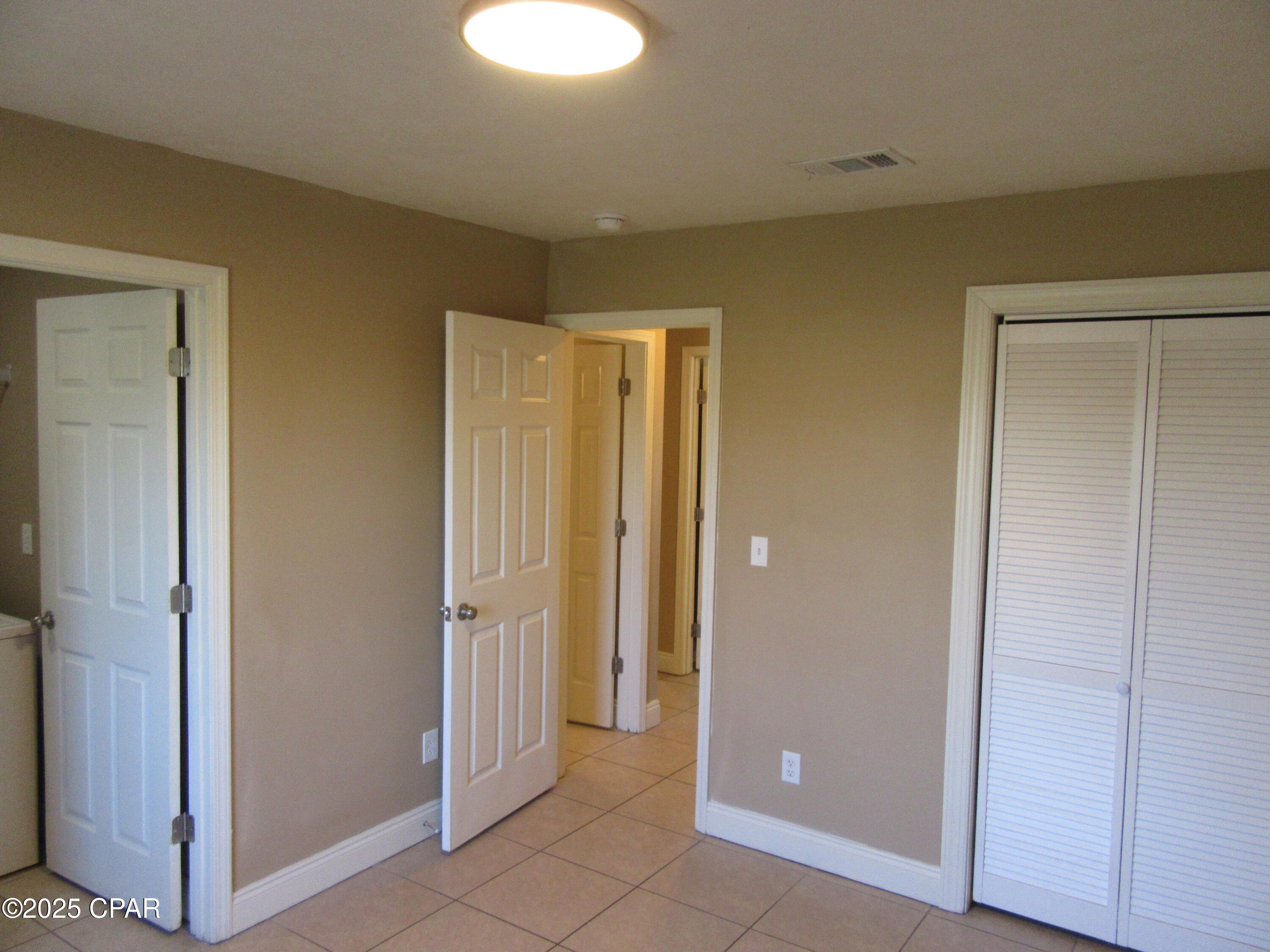 Image 14 For 1410 New York Avenue #c