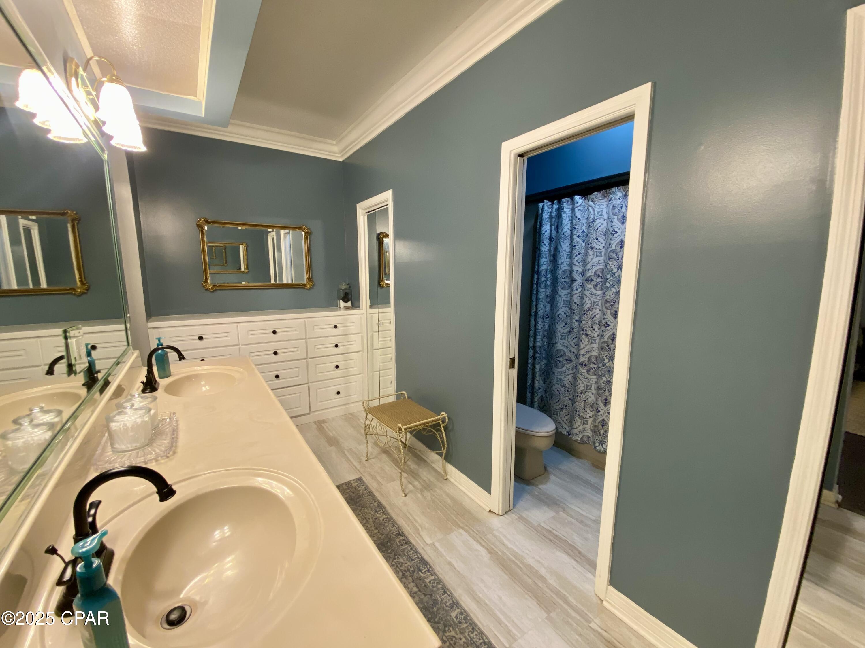 Image 17 For 4620 Oakwood Drive