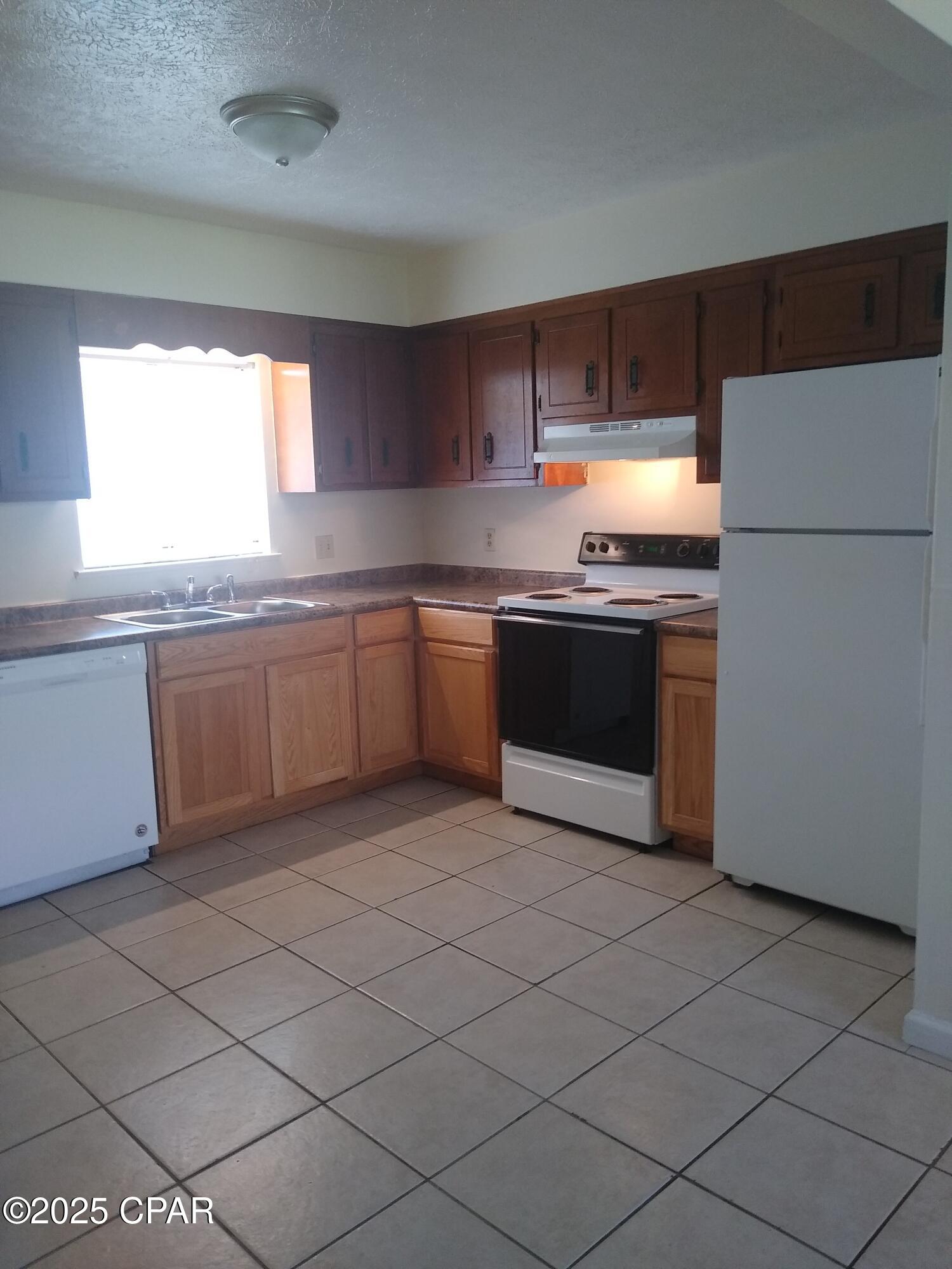 Image 2 For 3702 11th Street A