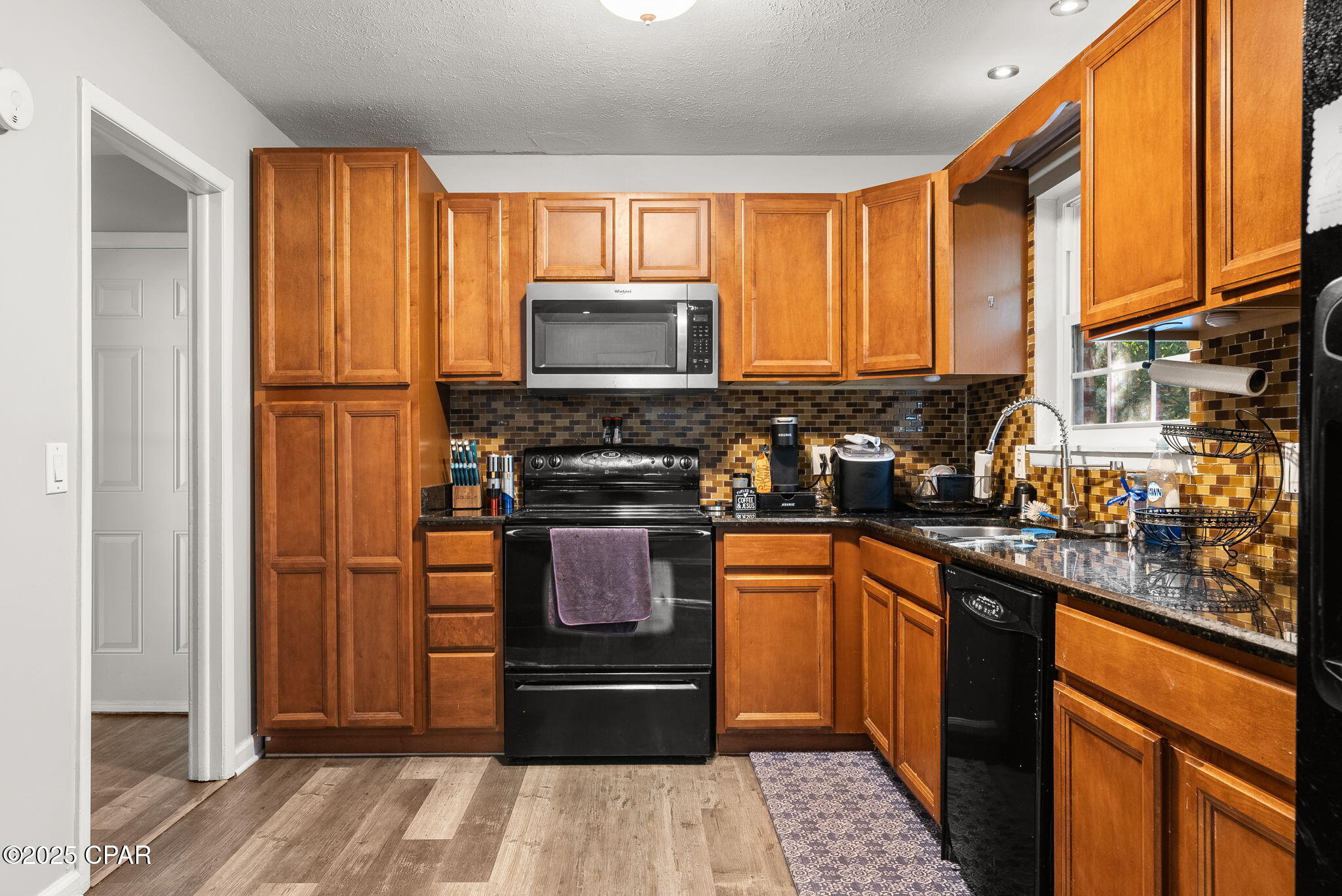 Image 10 For 1236 Amherst Road