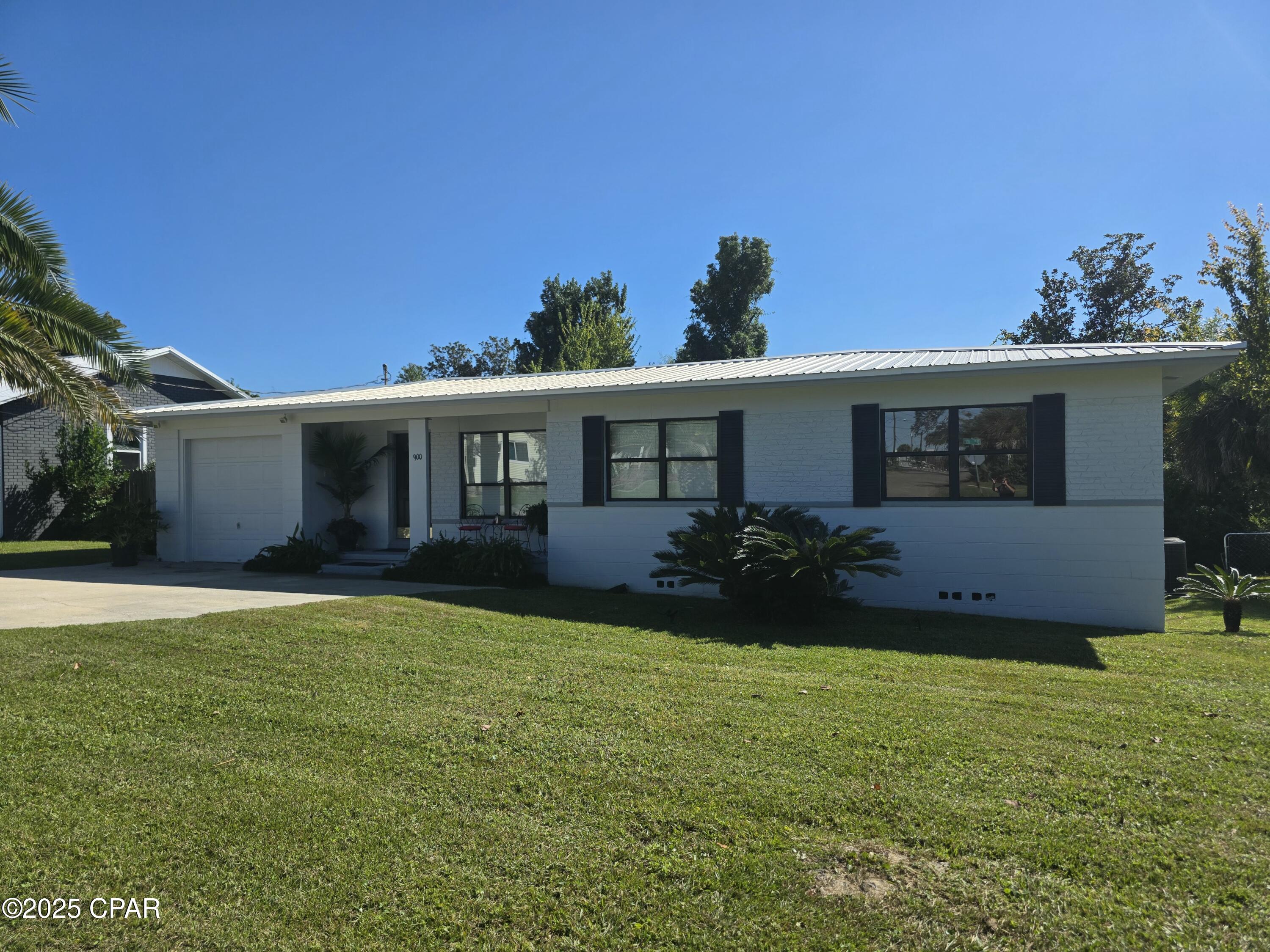 Image 2 For 900 3rd Street