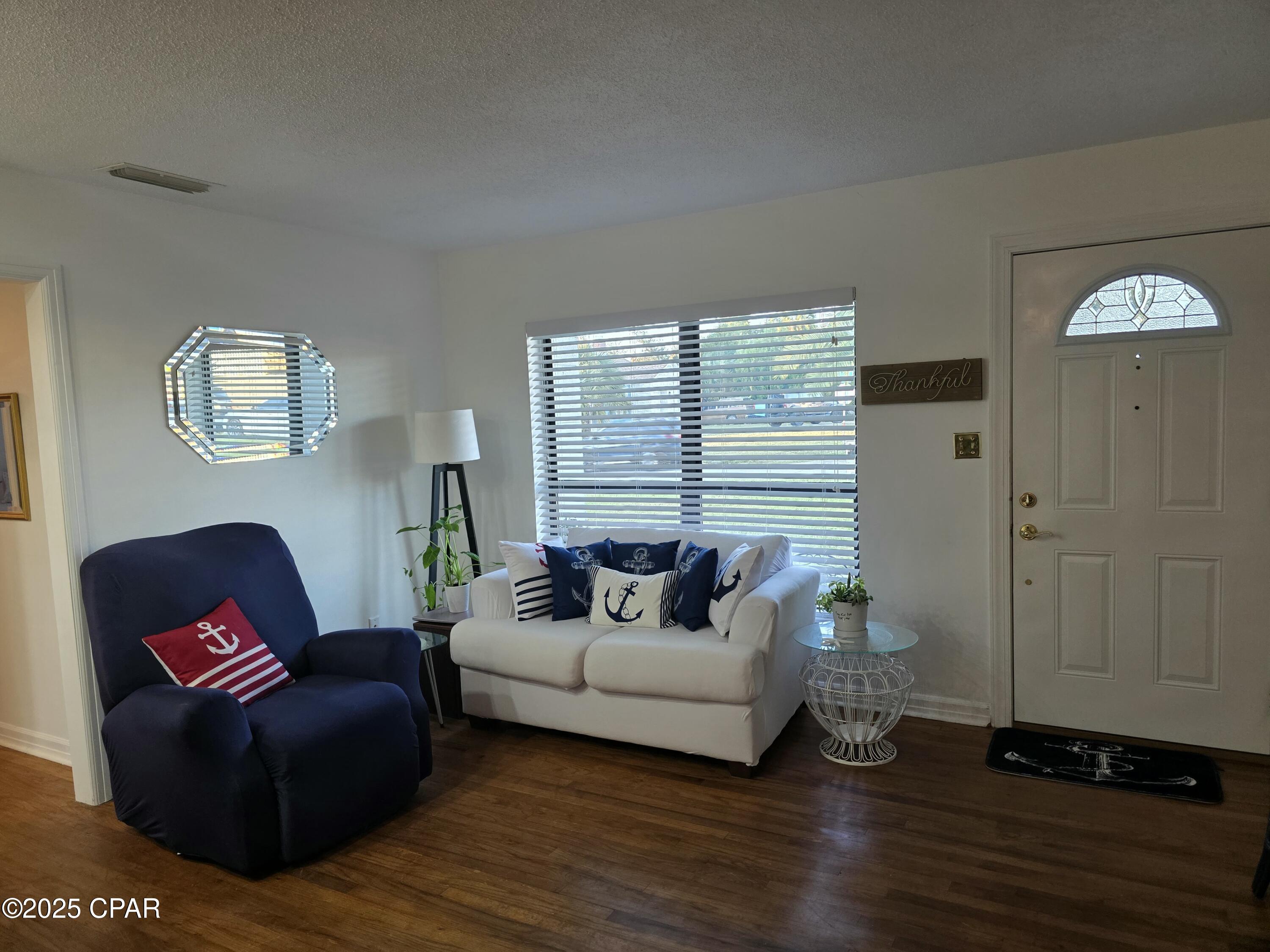 Image 5 For 900 3rd Street