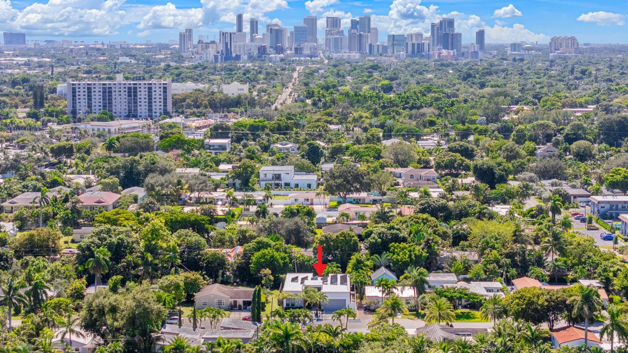 318 NE 25th St, Wilton Manors, FL 33305