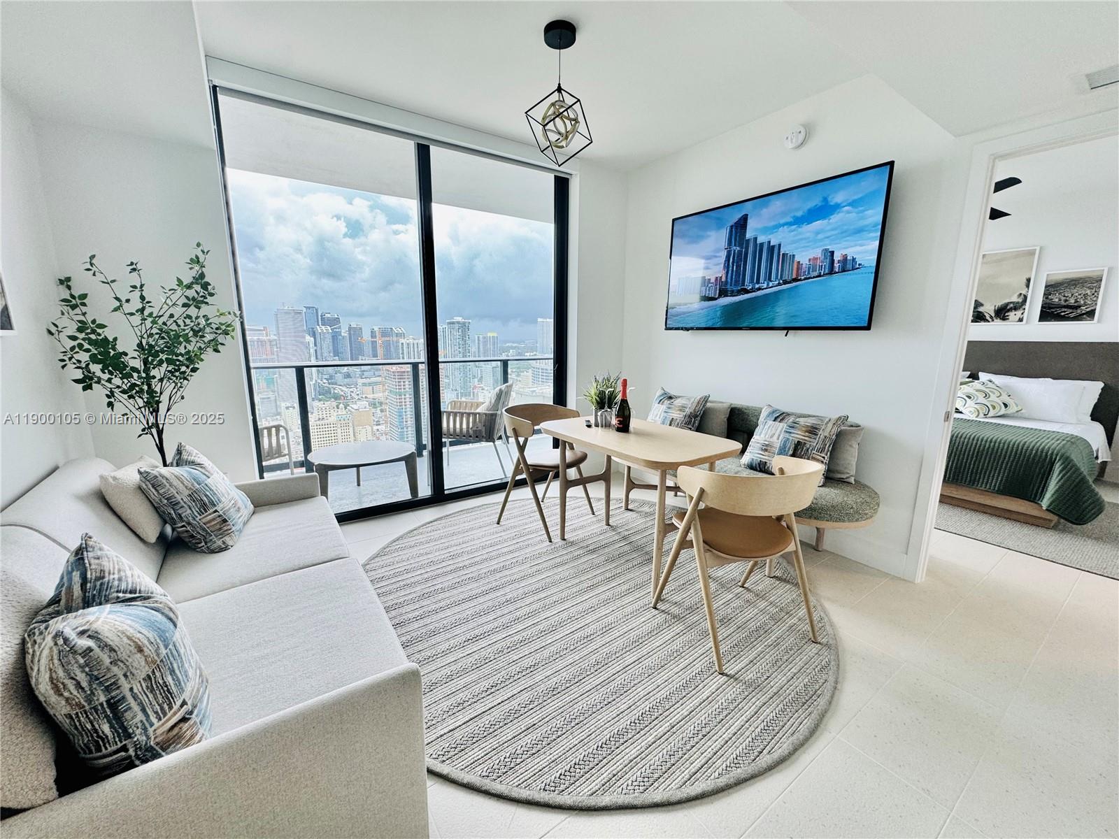 Condo for Sale in Miami, FL