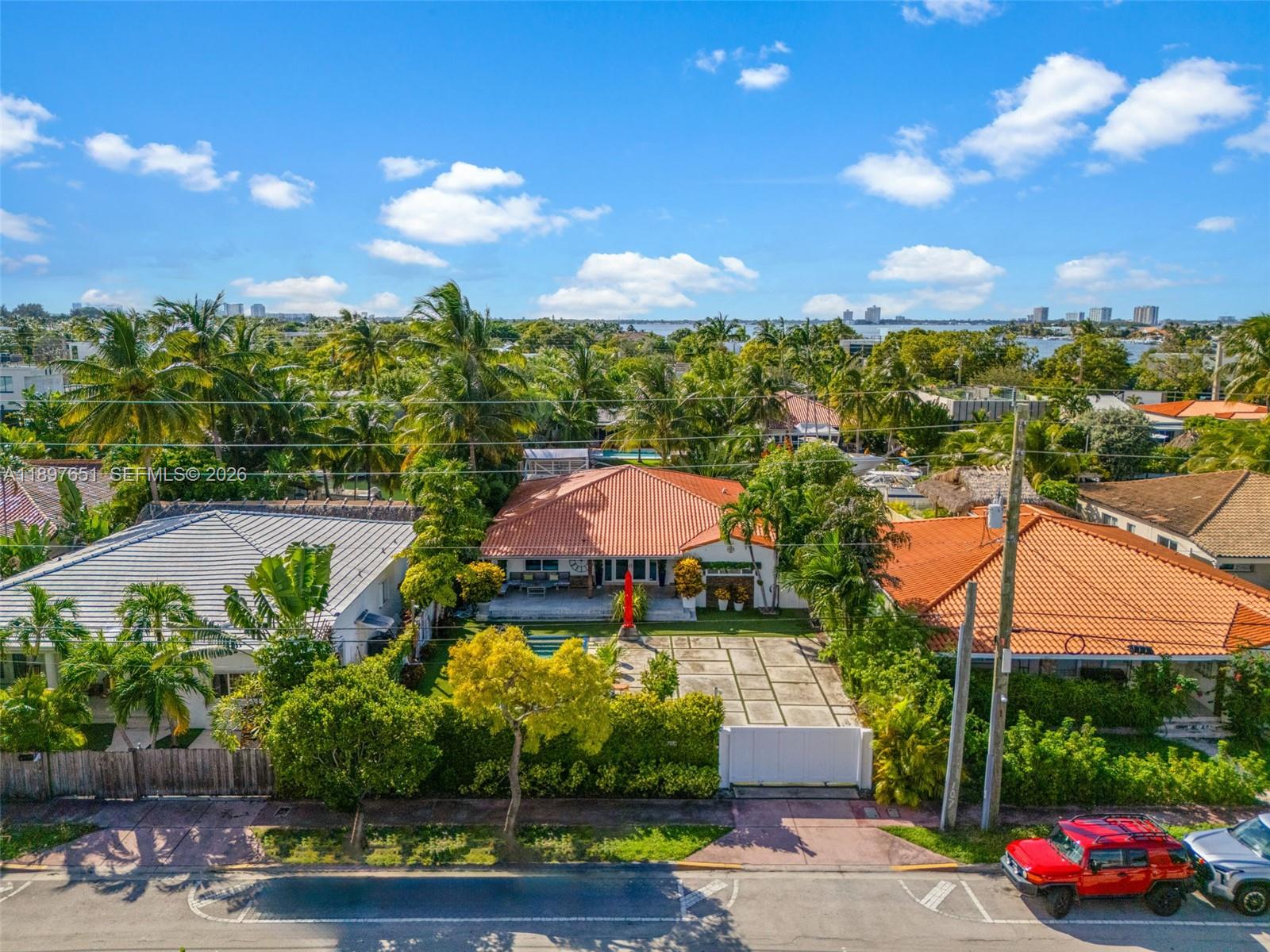 7970 Hawthorne Ave, Miami Beach, Florida 33141