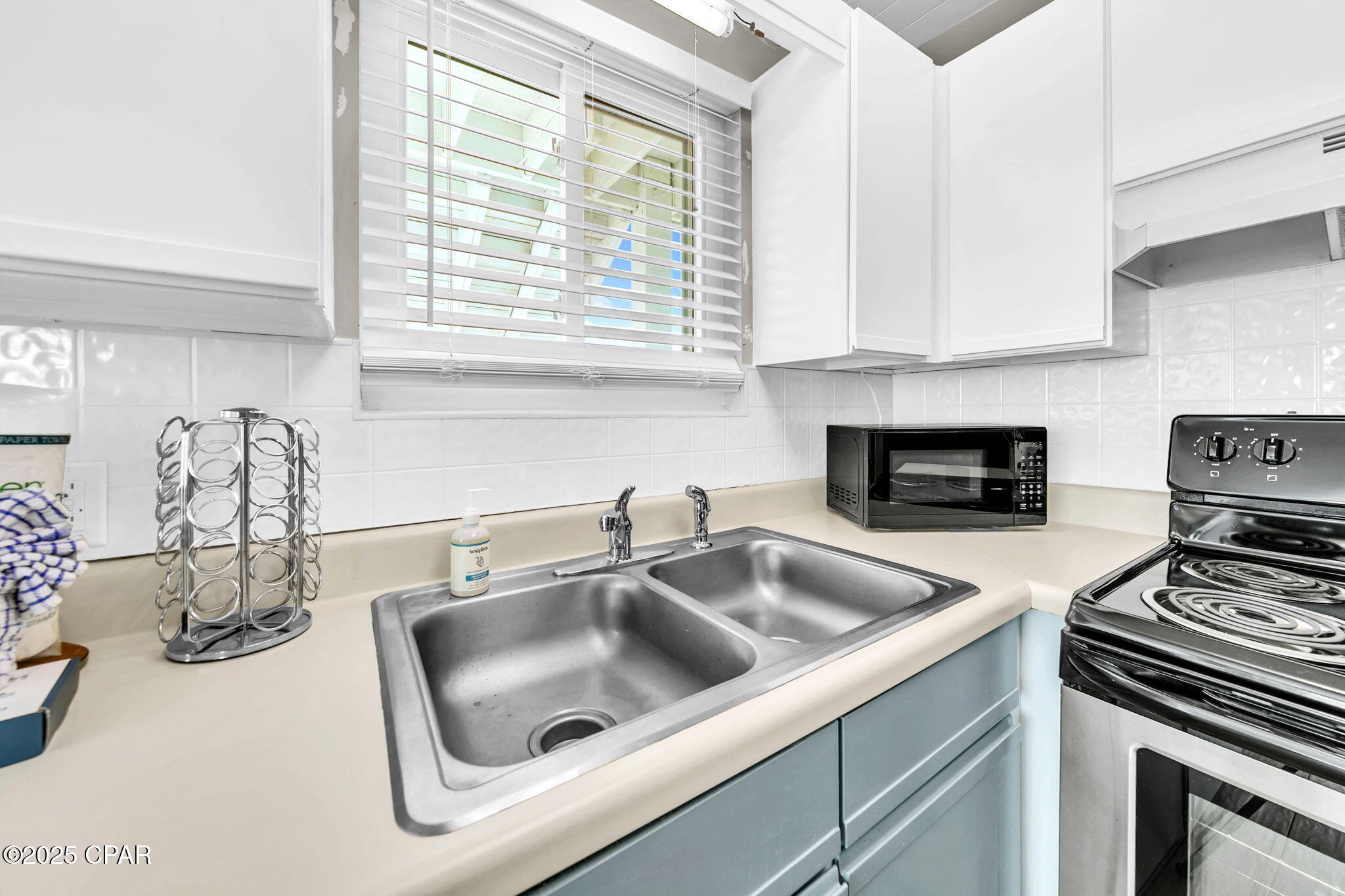 Image 10 For 17214 Front Beach  10