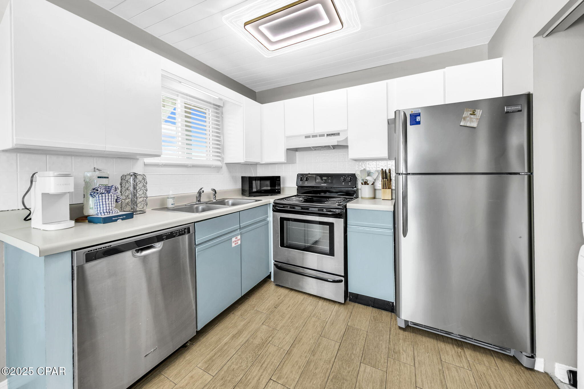 Image 13 For 17214 Front Beach  10