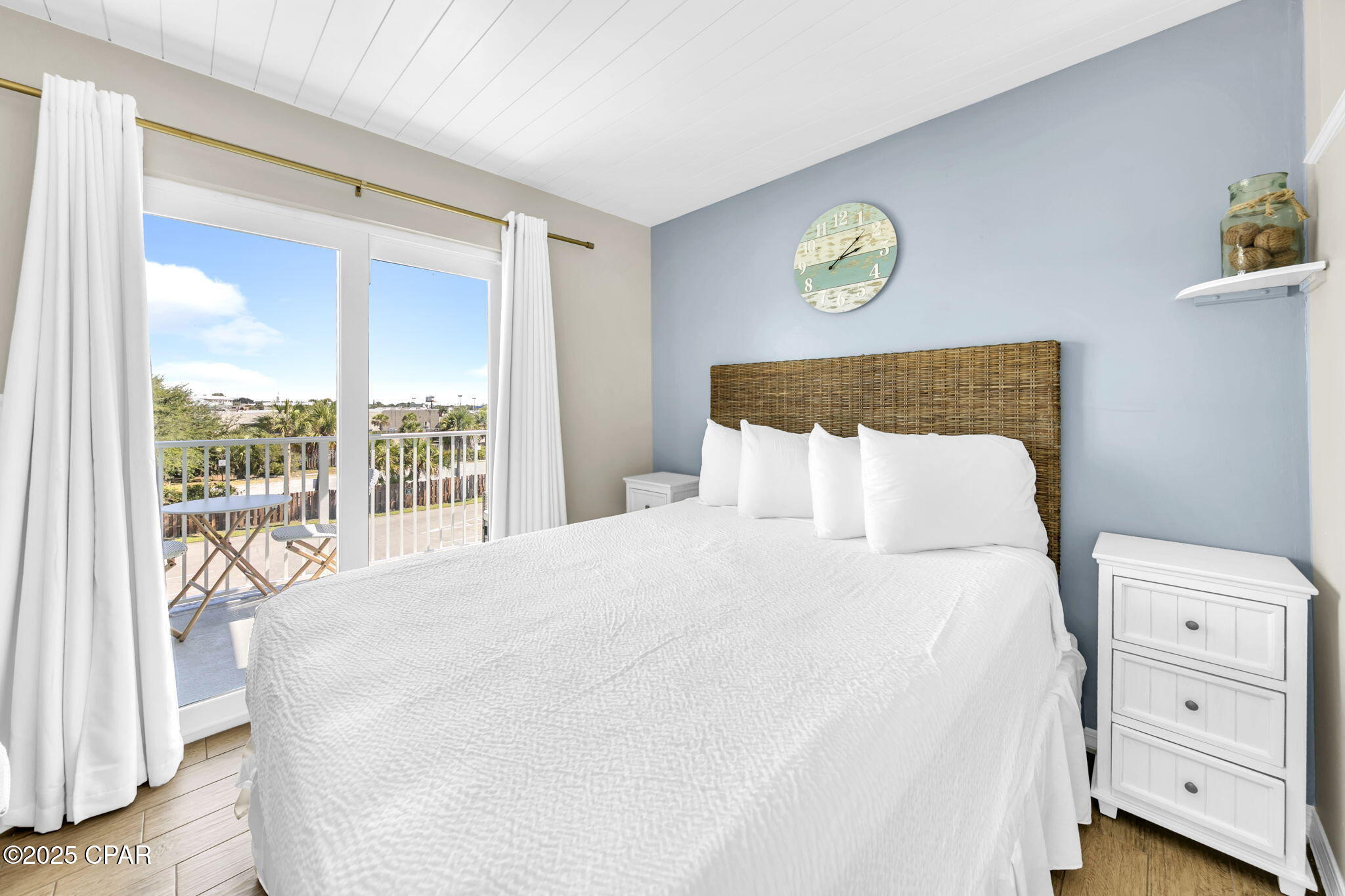 Image 14 For 17214 Front Beach  10