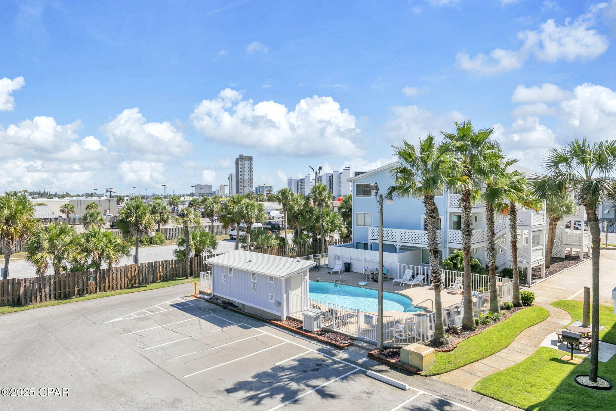 Image 21 For 17214 Front Beach  10