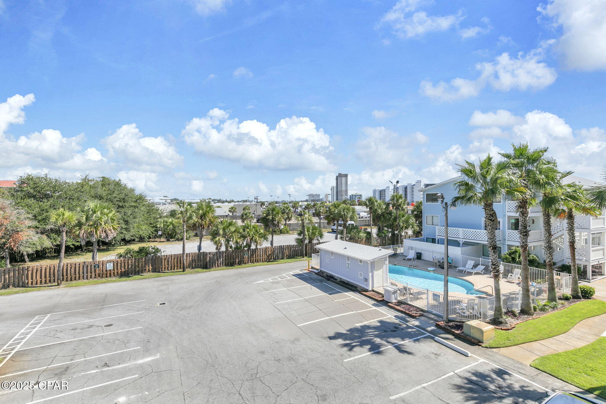 Image 22 For 17214 Front Beach  10