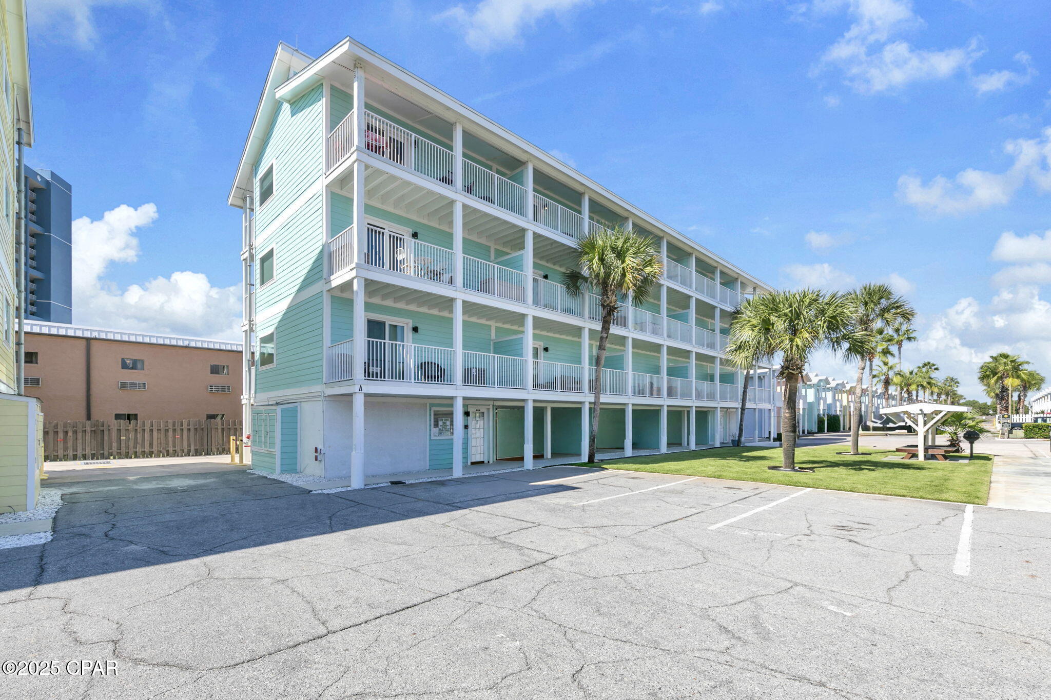 Image 25 For 17214 Front Beach  10