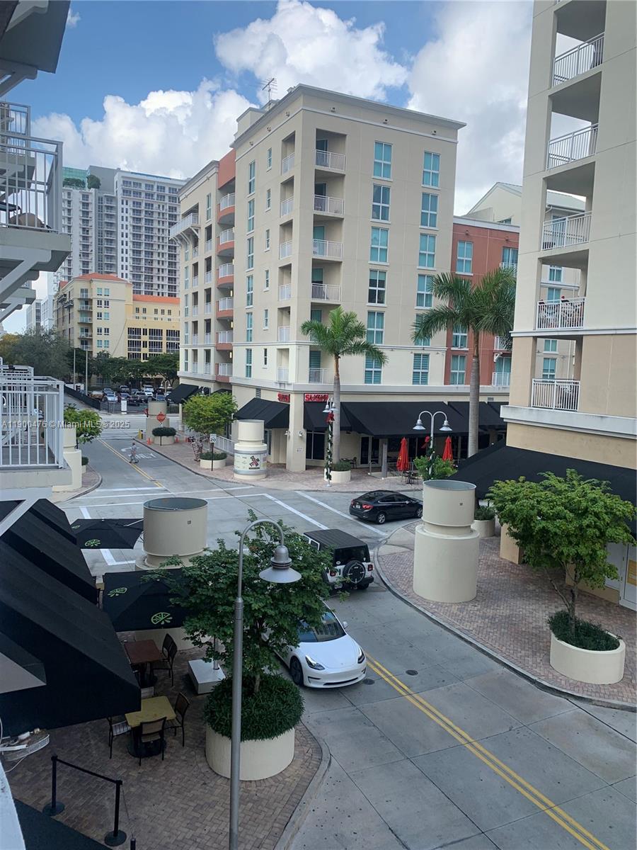 Downtown Dadeland Condo 3