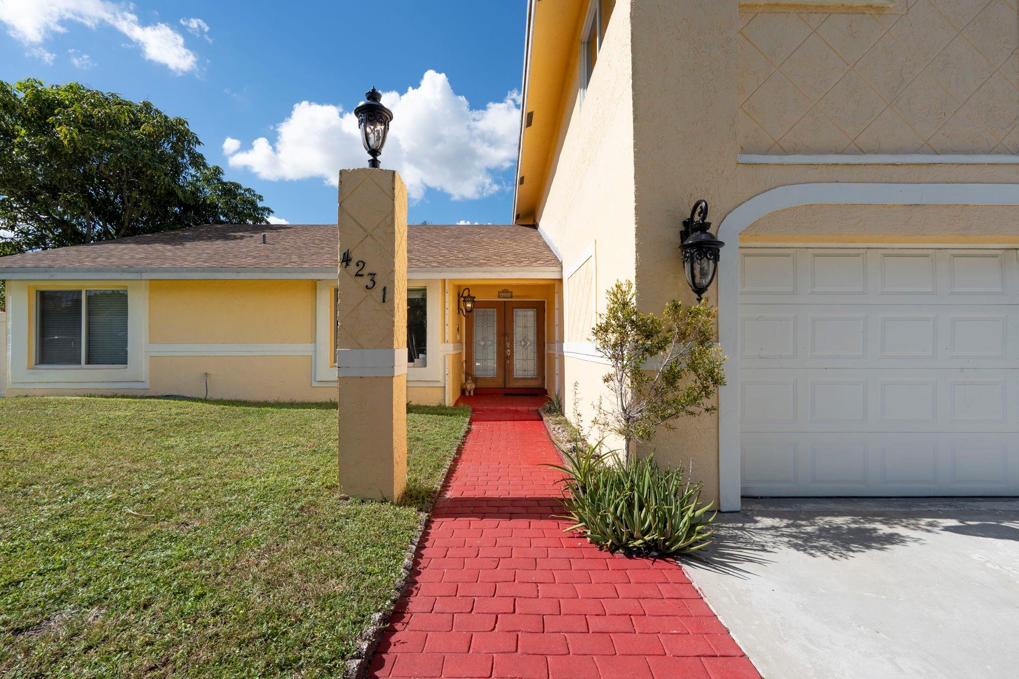 4231 Nw 73rd Ave Lauderhill FL 33319 | F10532907
