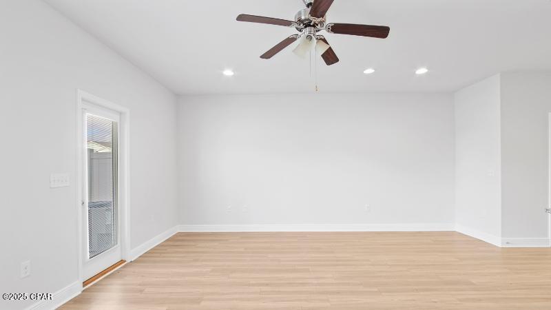 Image 10 For 7479 Shadow Lake Drive