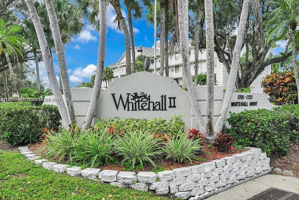 Condo 25 Of Whitehall Con