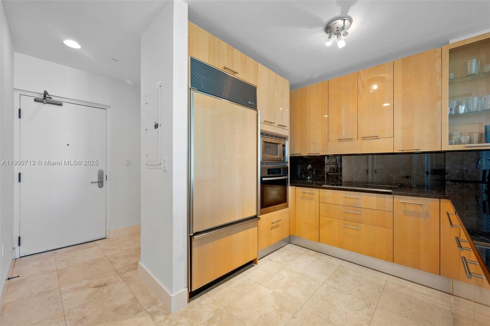 Condo for Rent in Miami Beach, FL