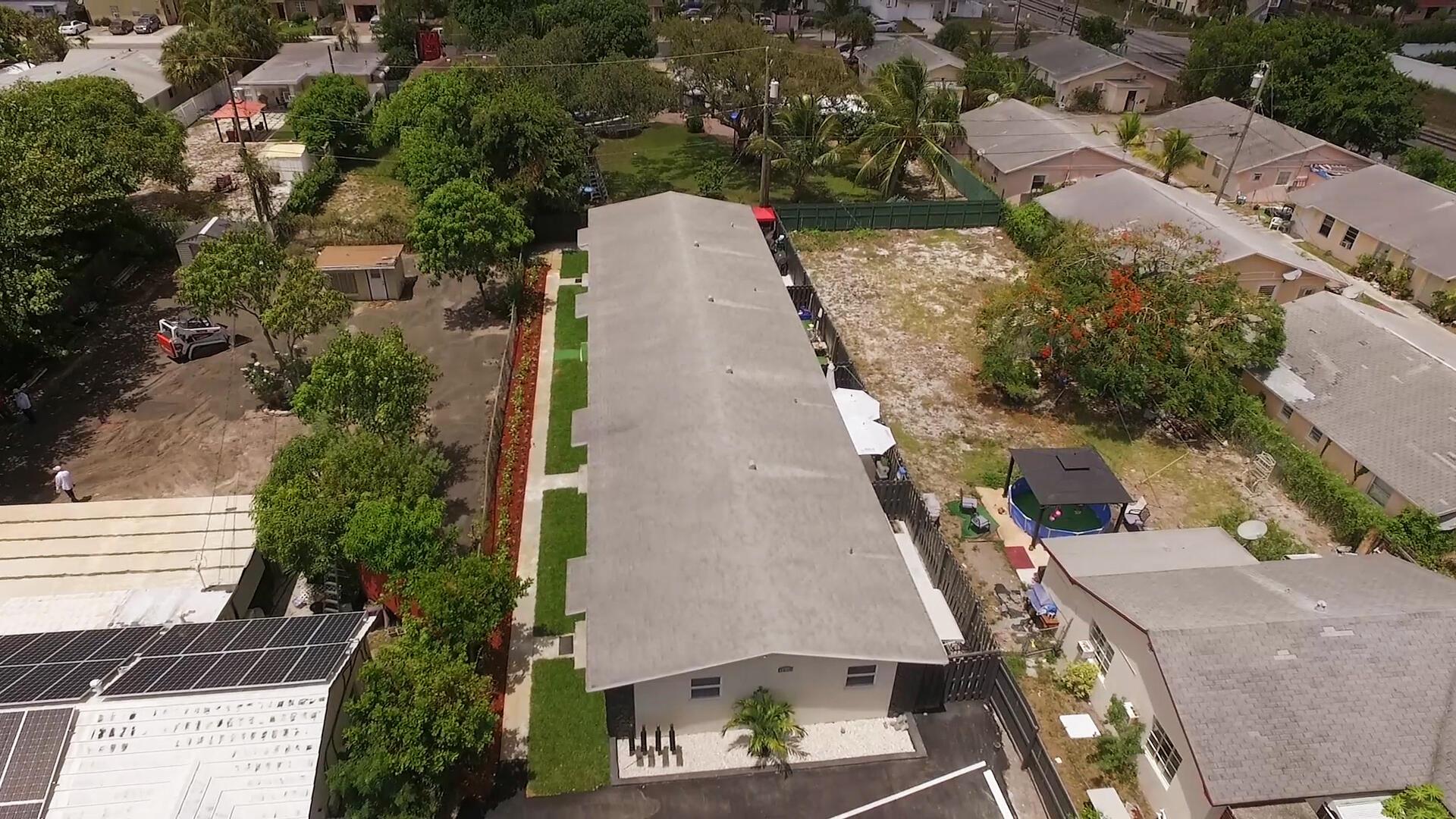 Homes for sale in Lake Worth Beach, FL | 1216 N 16Th Avenue N #10, Lake Worth Beach, FL 33460 | MLS# R11134369