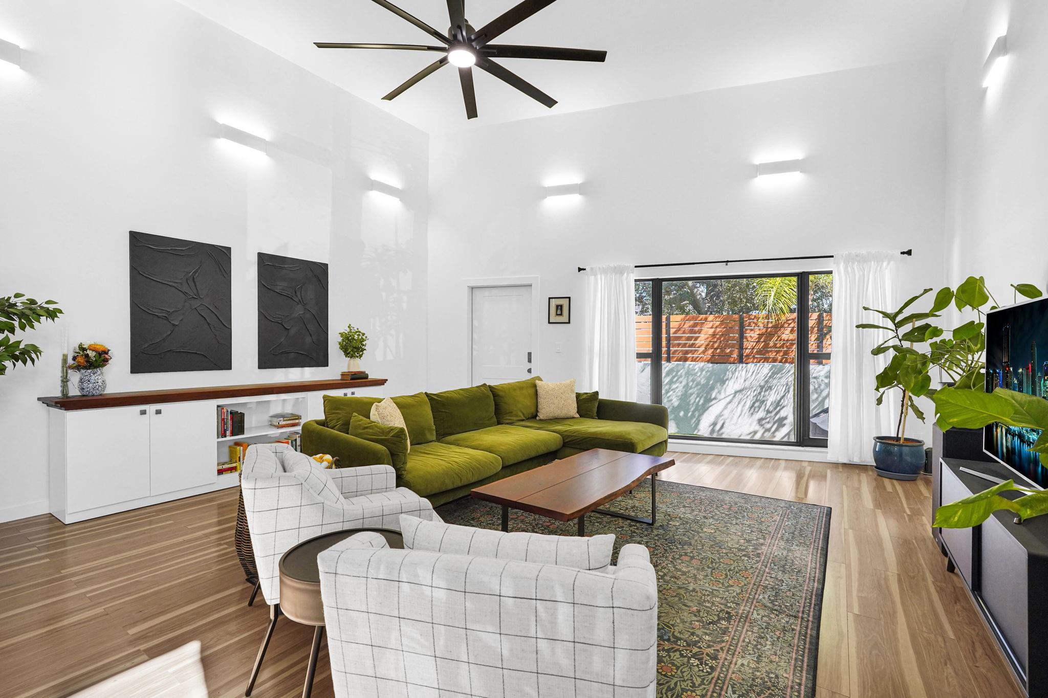 Homes for sale in Oakland Park, FL | 3000 Ne 8Th Ter #B-5, Oakland Park, FL 33334 | MLS# F10531654