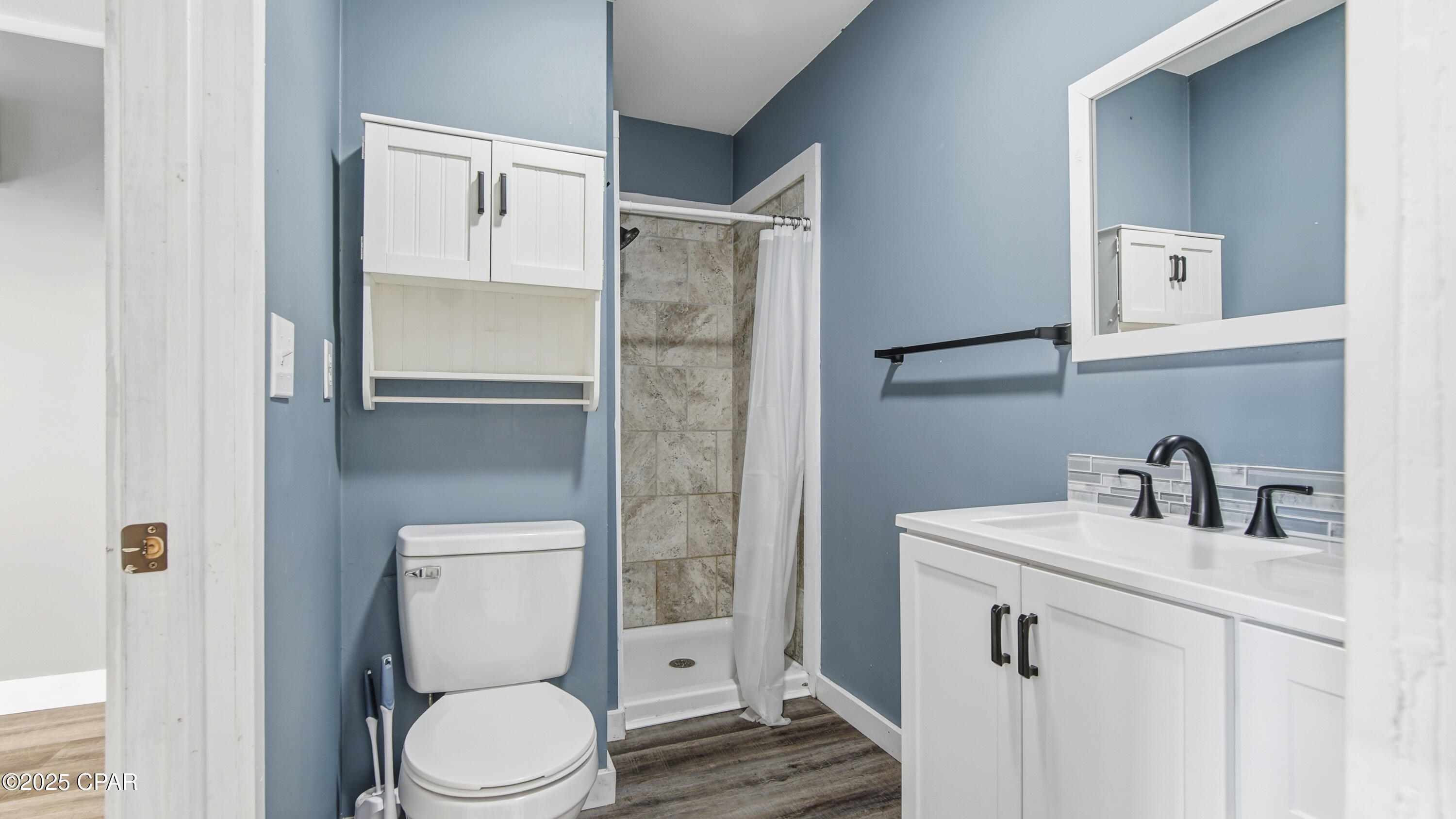 Image 20 For 905 Joshua Drive